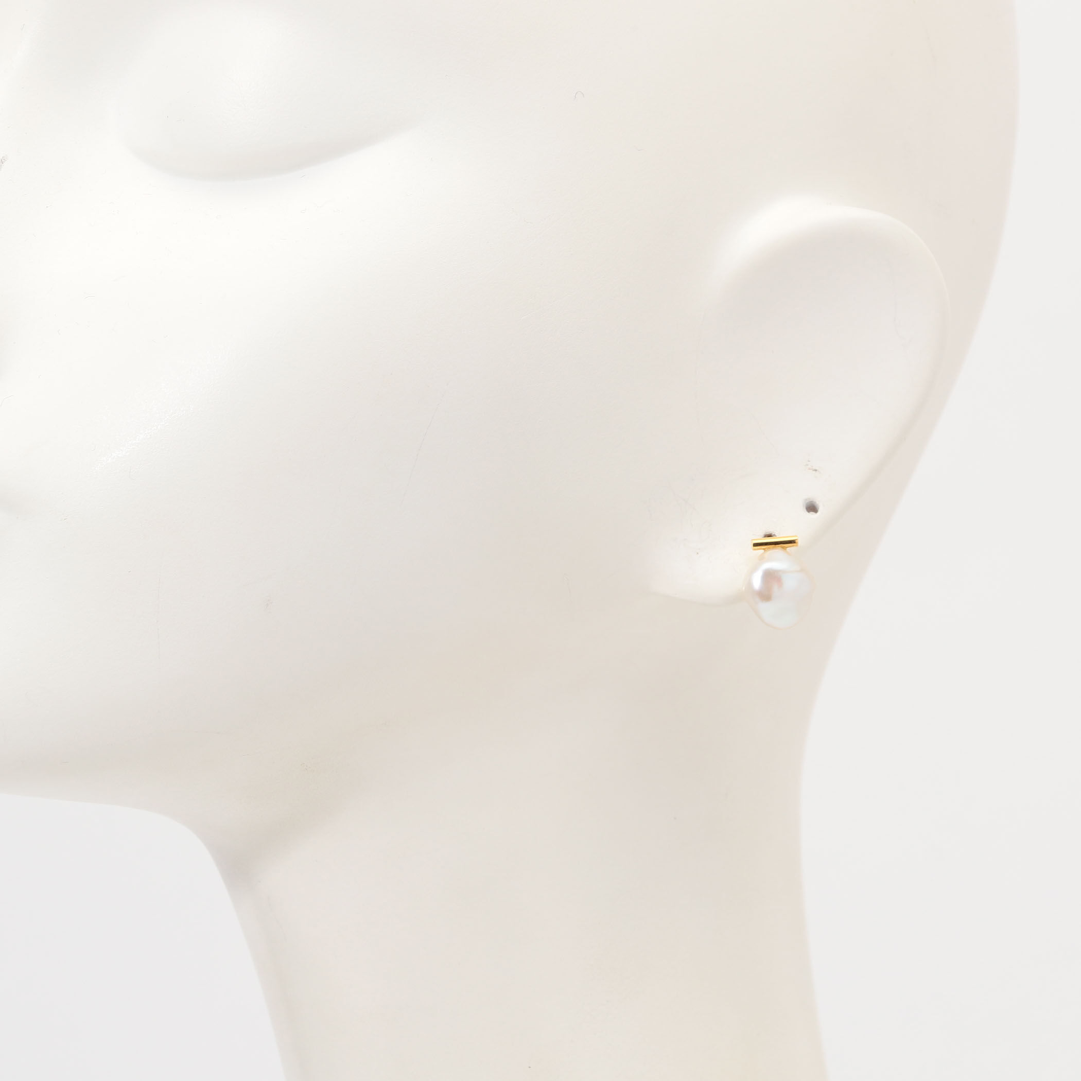 別注】januka バロックパールピアス｜トゥモローランド 公式通販