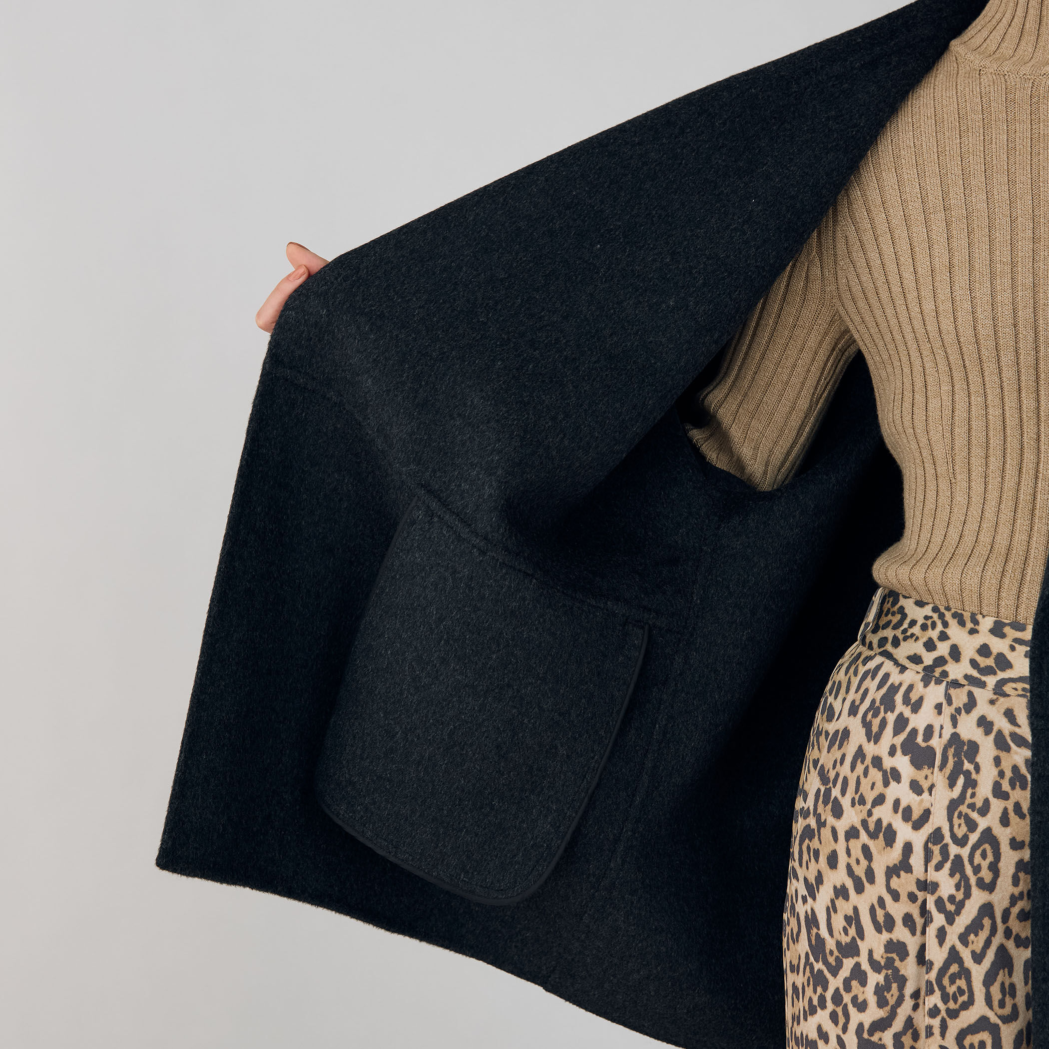 ダブルフェイスメルトンビーバー ウィングカラーコート