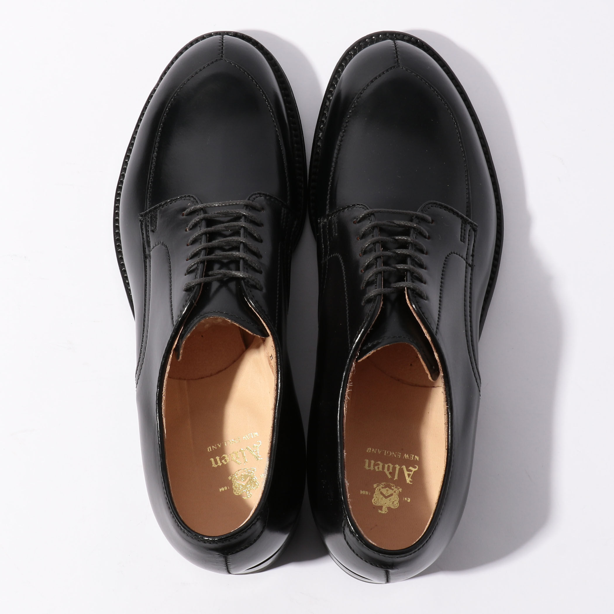 ALDEN コードヴァン Vチップ レザーシューズ｜トゥモローランド 公式サイト