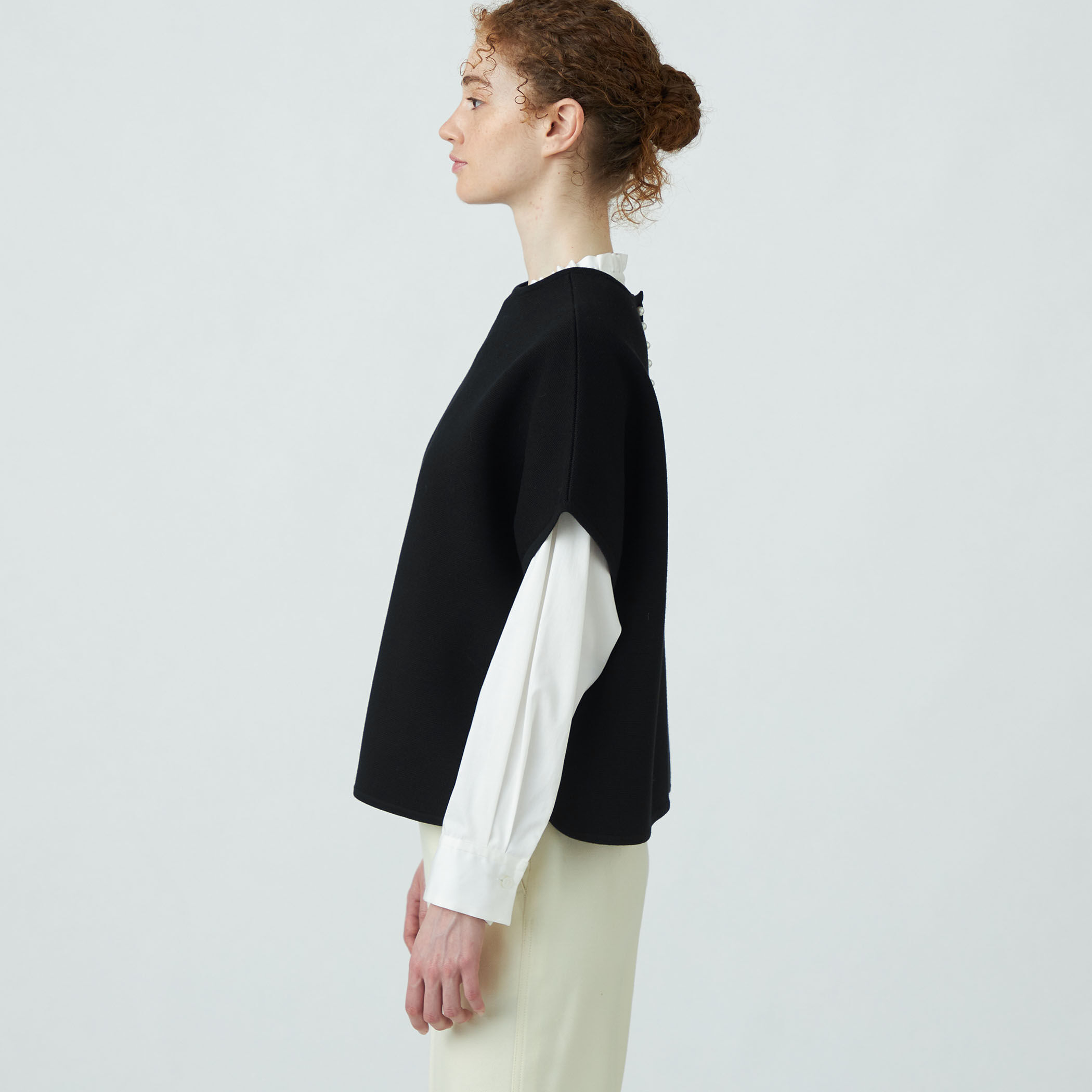 tomorrowland ウールポリエステルパールコンビ ショートケープ