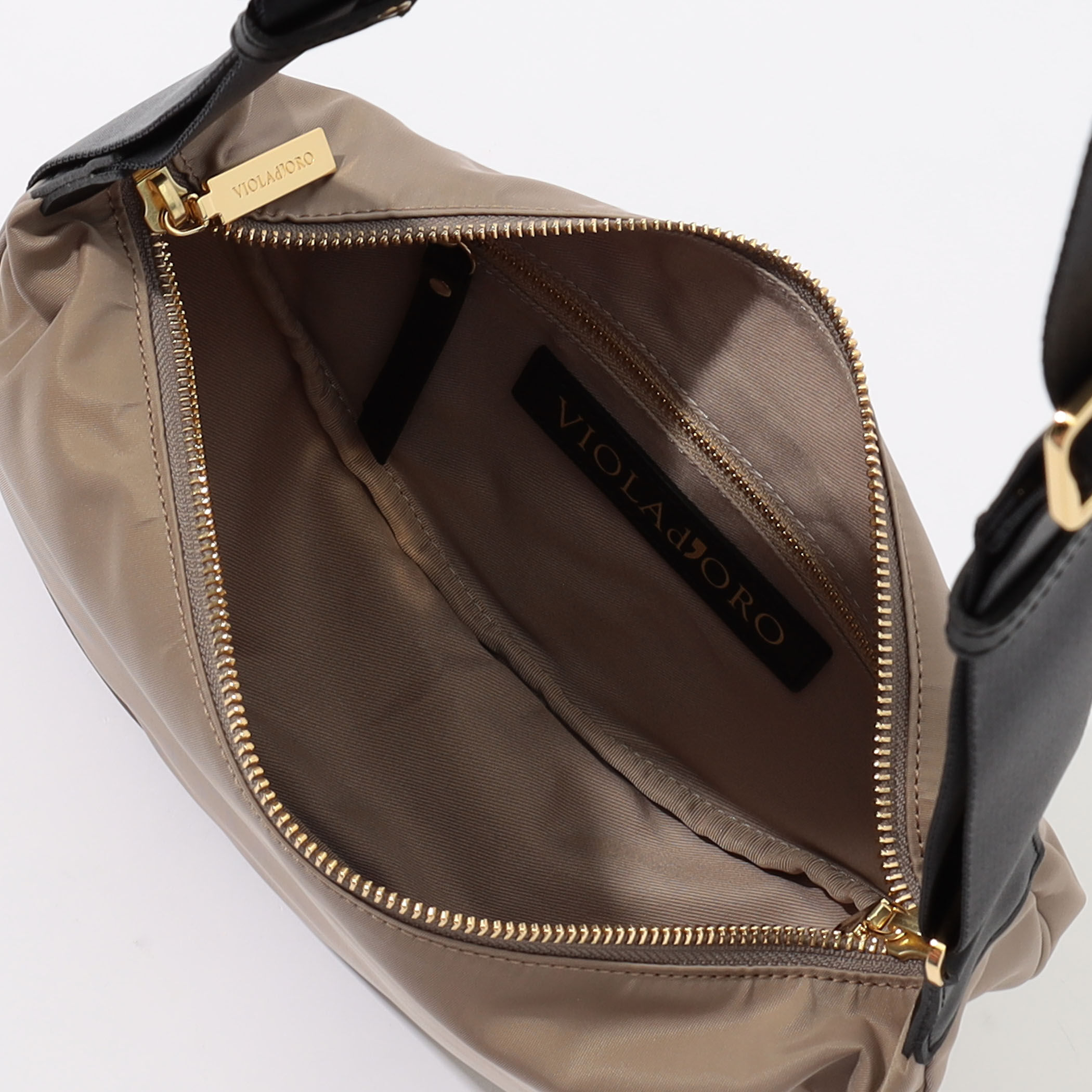 VIOLAd'ORO BIANCA ナイロンボディバッグ｜トゥモローランド 公式通販