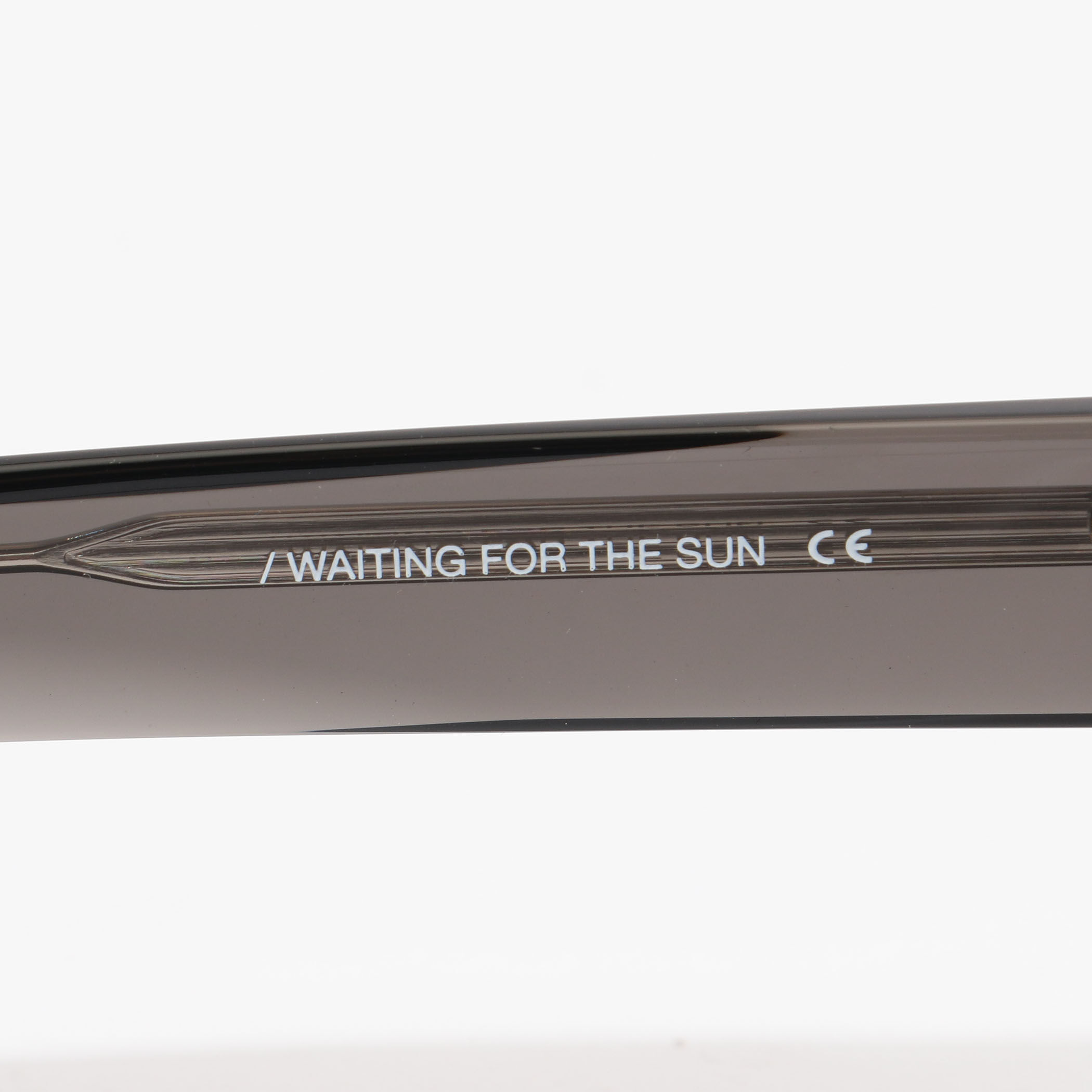 WAITING FOR THE SUN Mochi サングラス｜トゥモローランド 公式通販