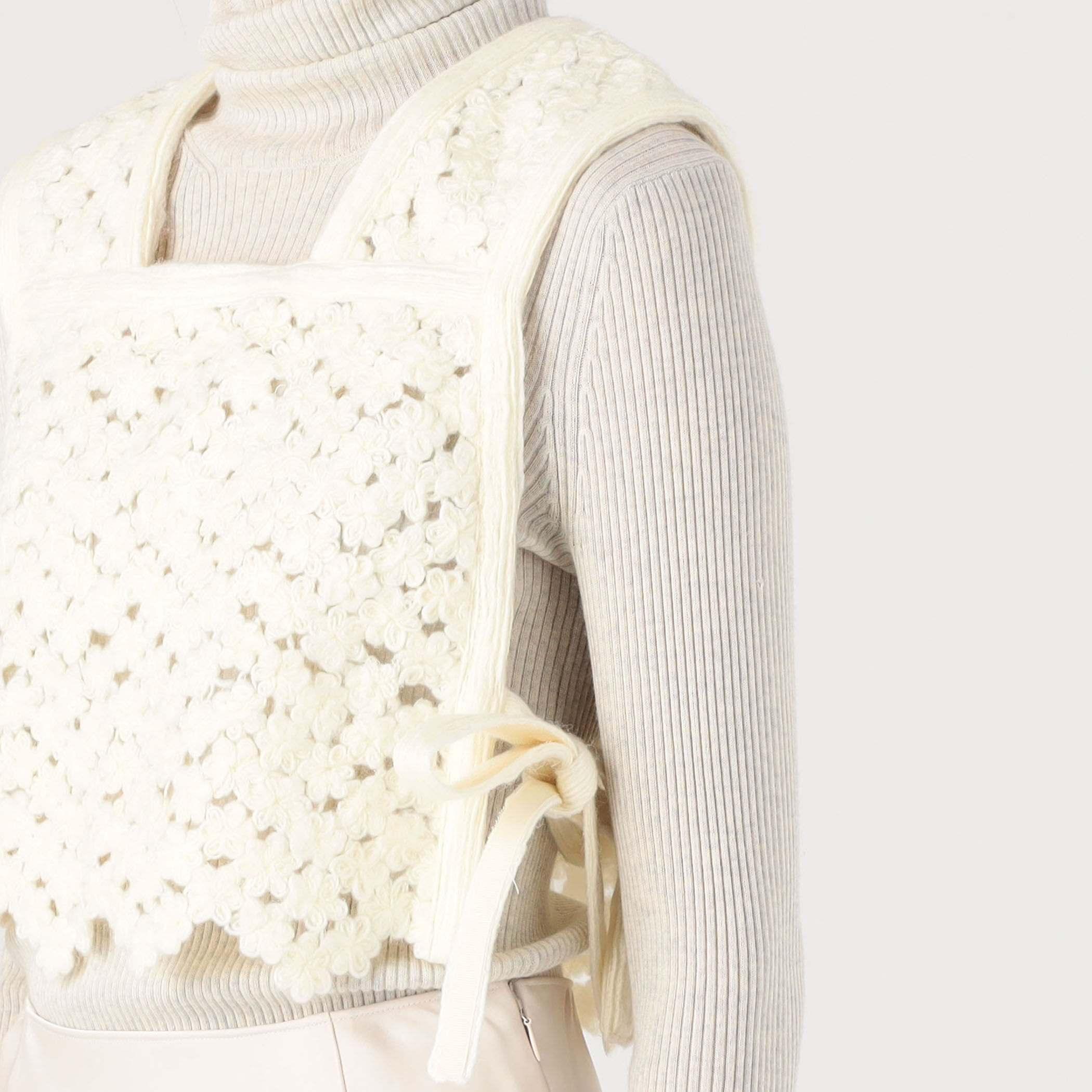 □Hailey ショートジレ｜トゥモローランド 公式通販