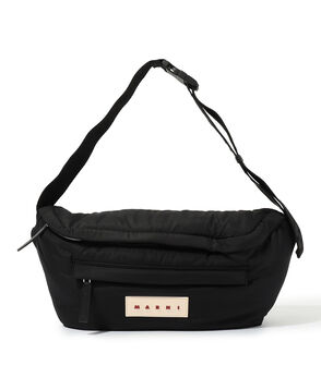 MARNI WAIST ブラックPuff ボディバッグ