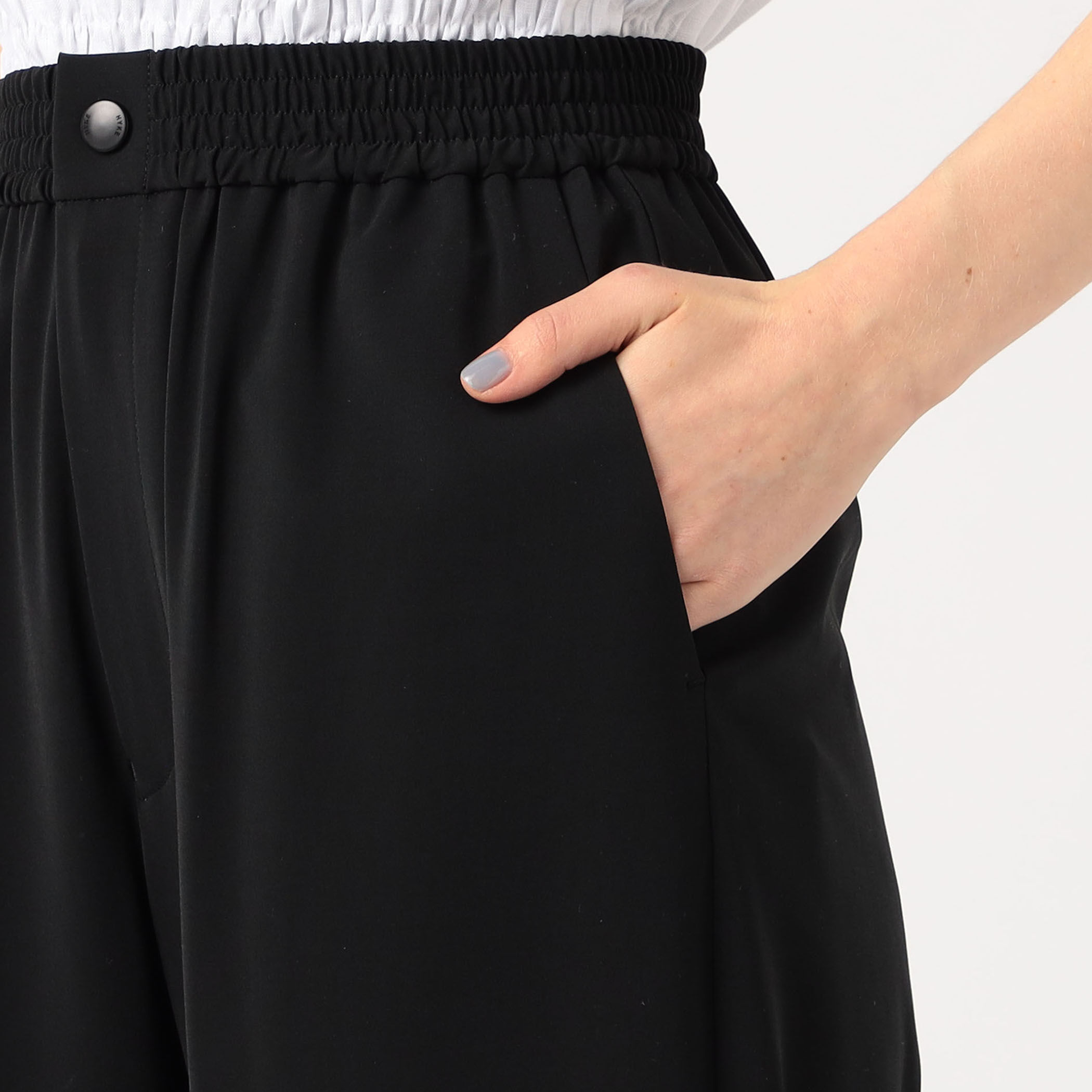 HYKE STRETCH WIDE LEG PANTS｜トゥモローランド 公式通販