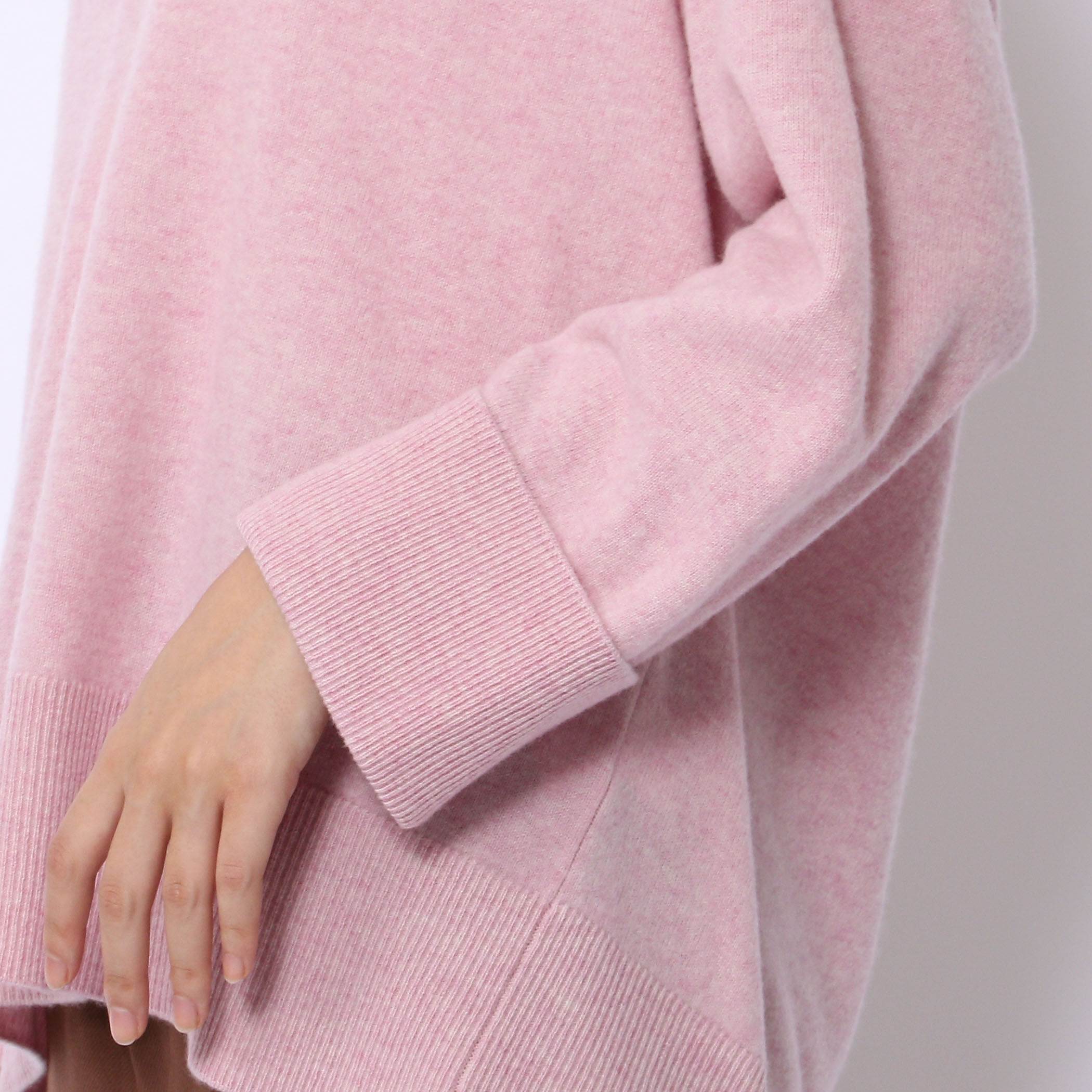 ラウムカシミヤ タートルネックセーター トゥモローランド マカフィー ラムカシミヤ タートルネックプルオーバー｜トゥモローランド
