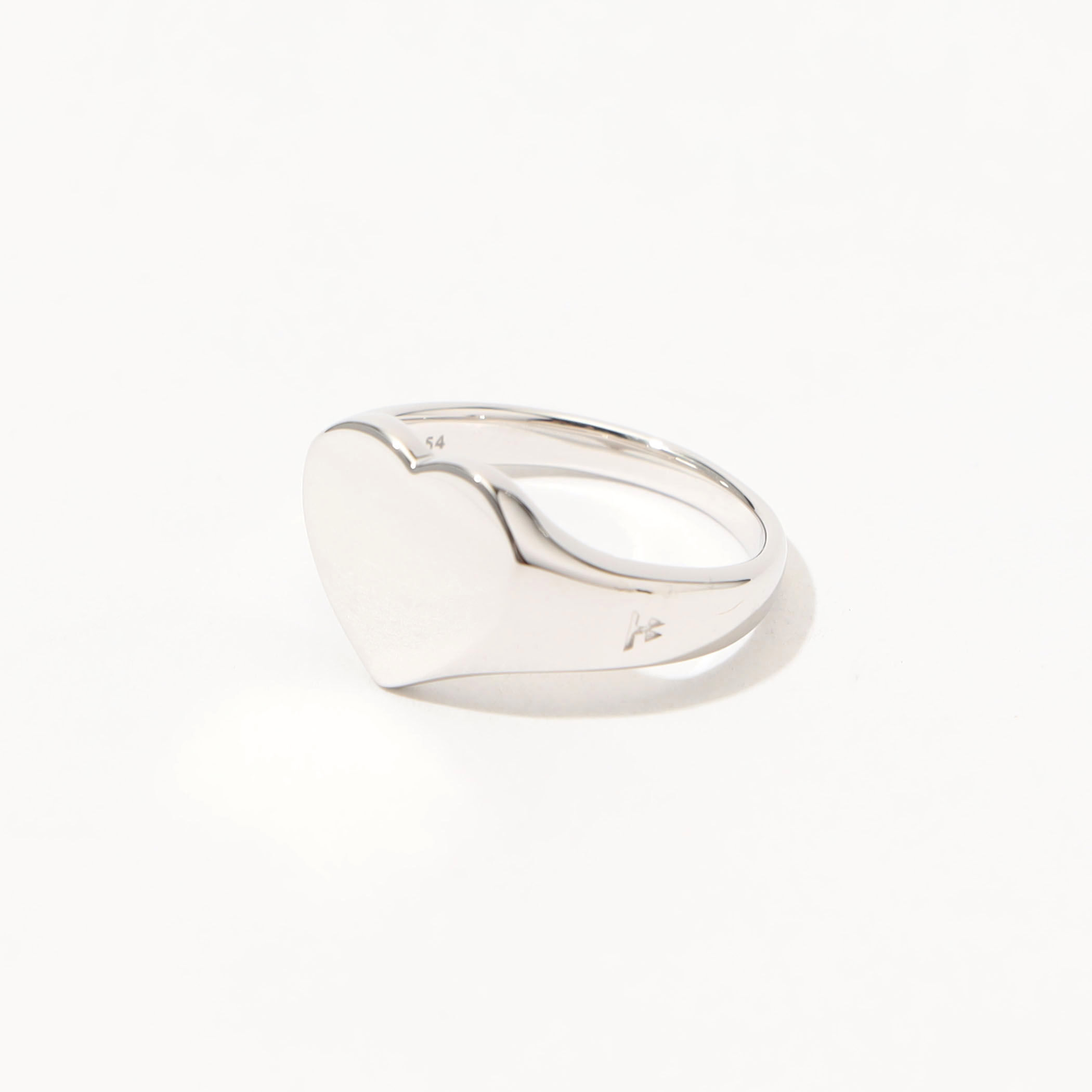 別注】TOM WOOD Mini Heart Ring ミニハートリング｜トゥモローランド