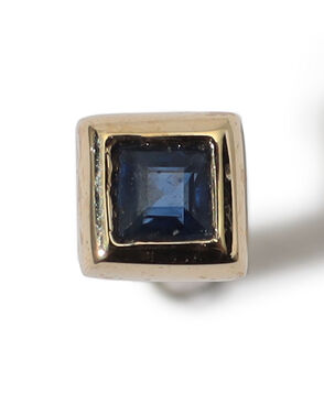 Metier Mini Bezel Set Princess Gemstone Studs 片耳ピアス