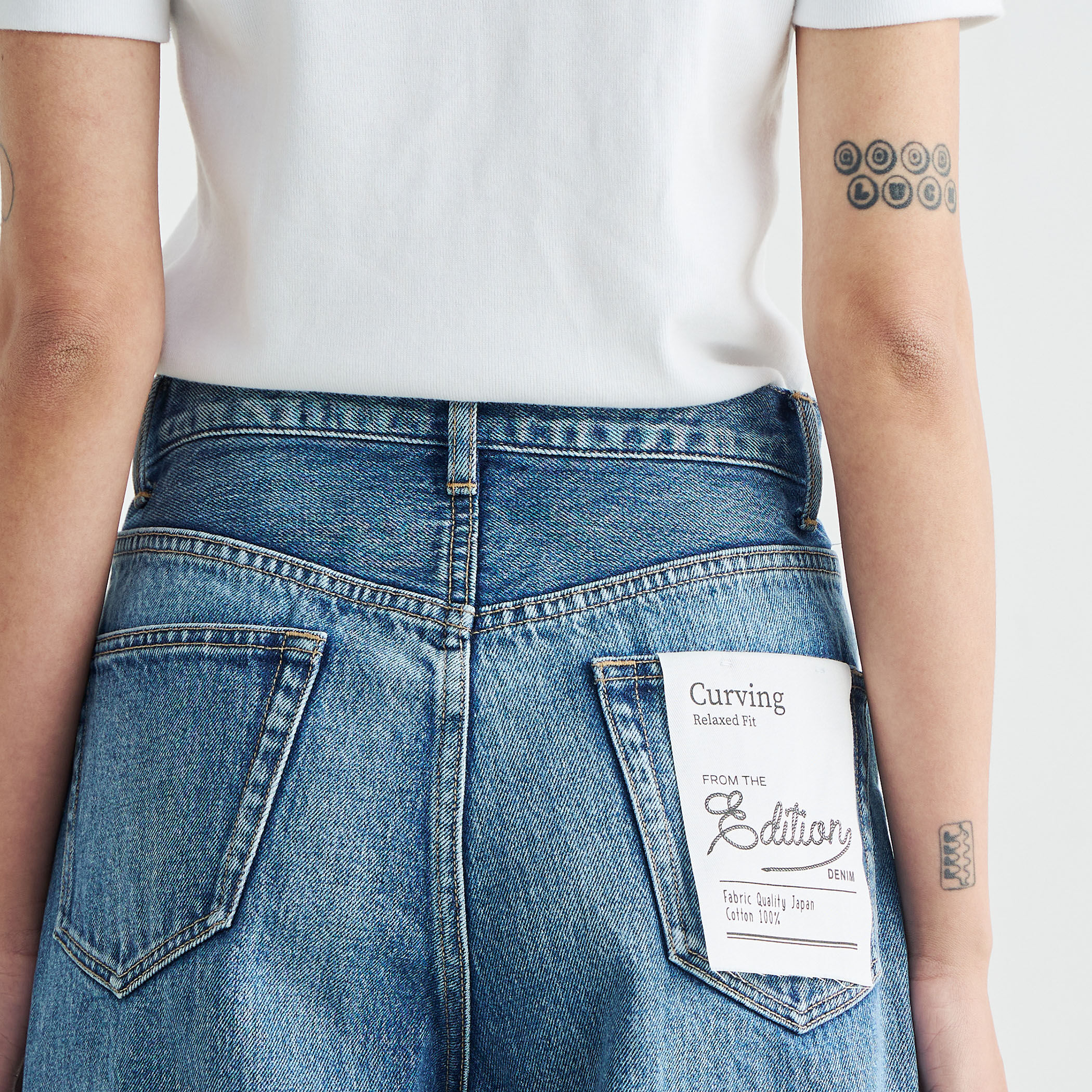 【完売品】Edition エッシェンシャルデニムバナナパンツ　ネイビー36 TOMORROWLAND エッセンシャルデニム バナナパンツ EDITION