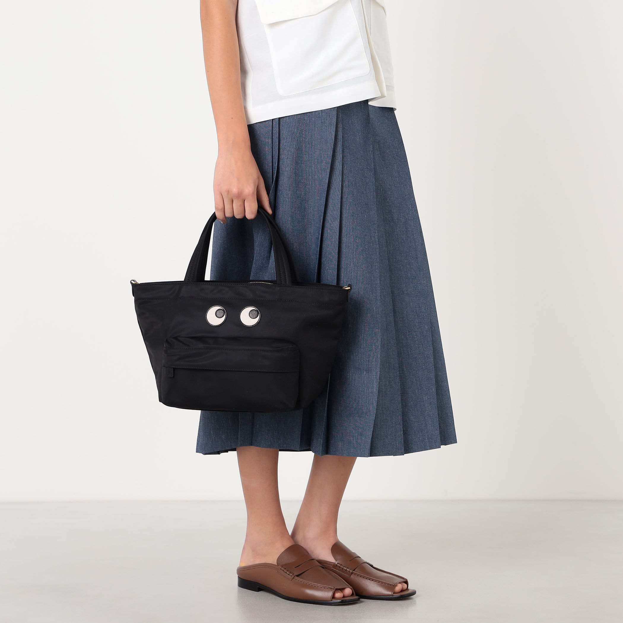 ANYA HINDMARCH Eyes ナイロン E/W トート ミニバッグ