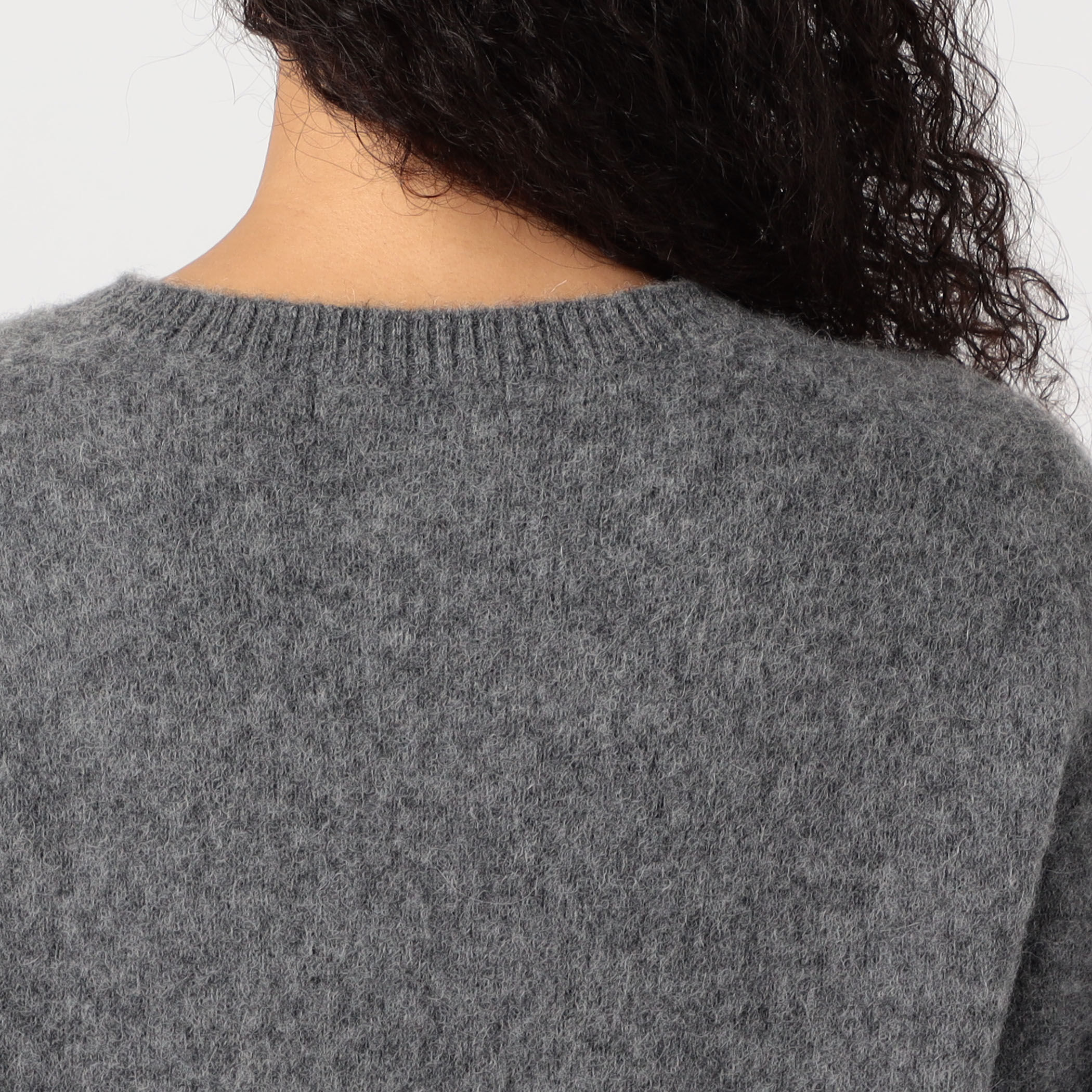 ベビーアルパカボイルド Vネックプルオーバー｜トゥモローランド 公式通販