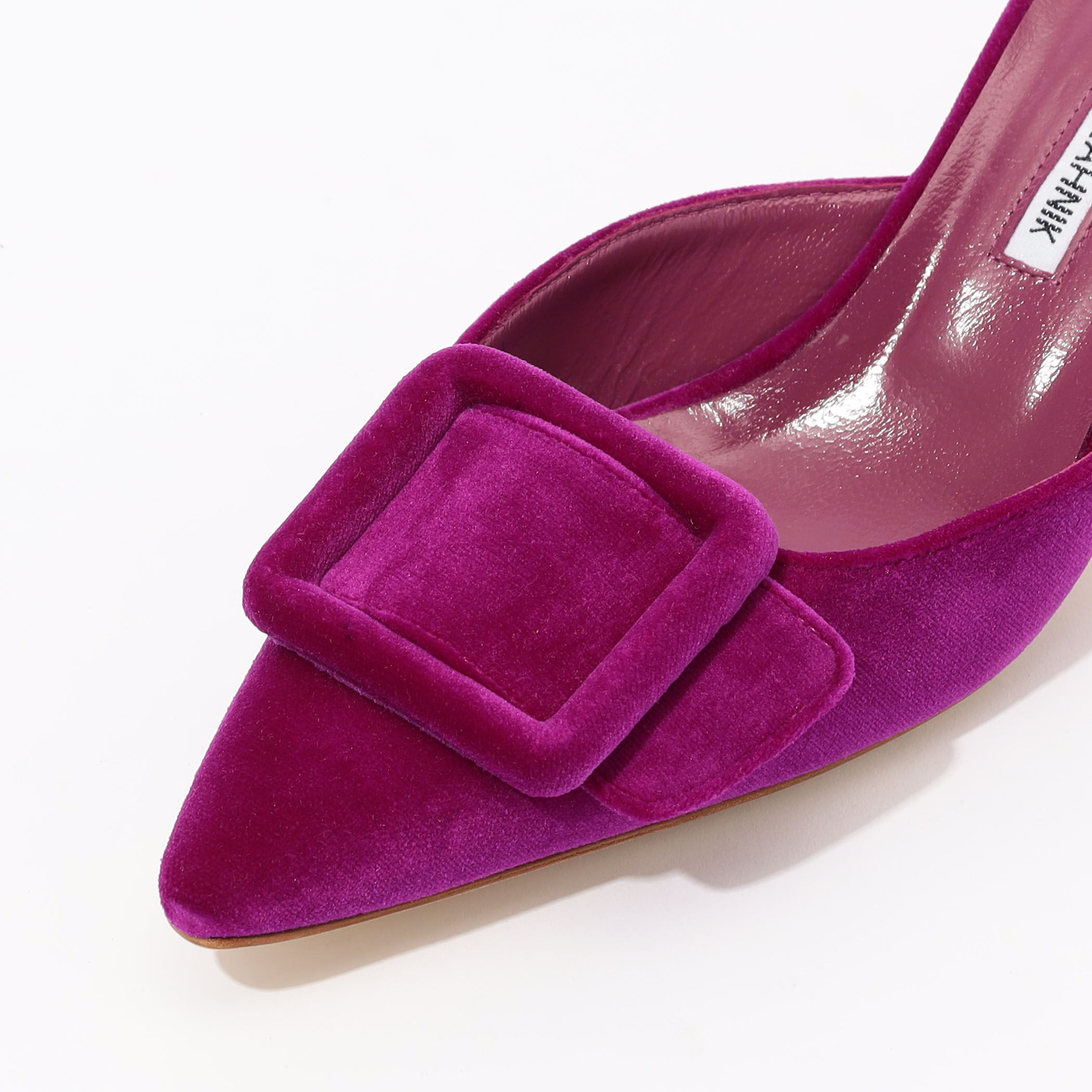 MANOLO BLAHNIK MAYSALE VELVET｜トゥモローランド 公式通販