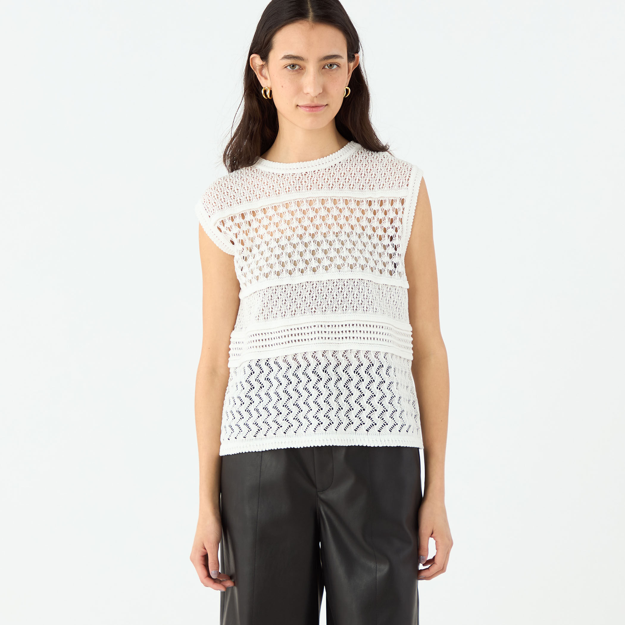 item2b673742096211f0939d0242ac