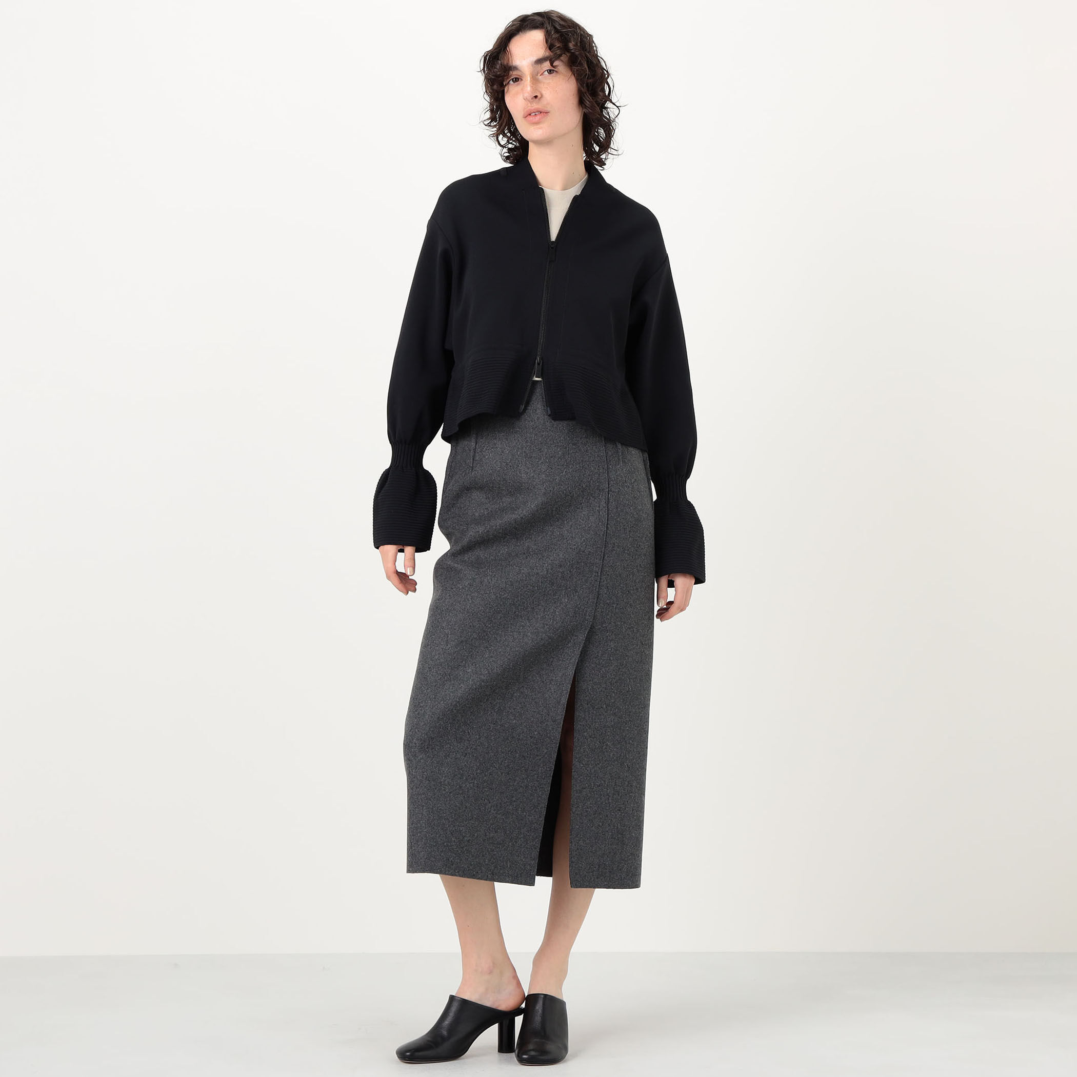 CFCL MILAN MARIE SLEEVE CROPPED ZIP BLOUSON｜トゥモローランド 公式