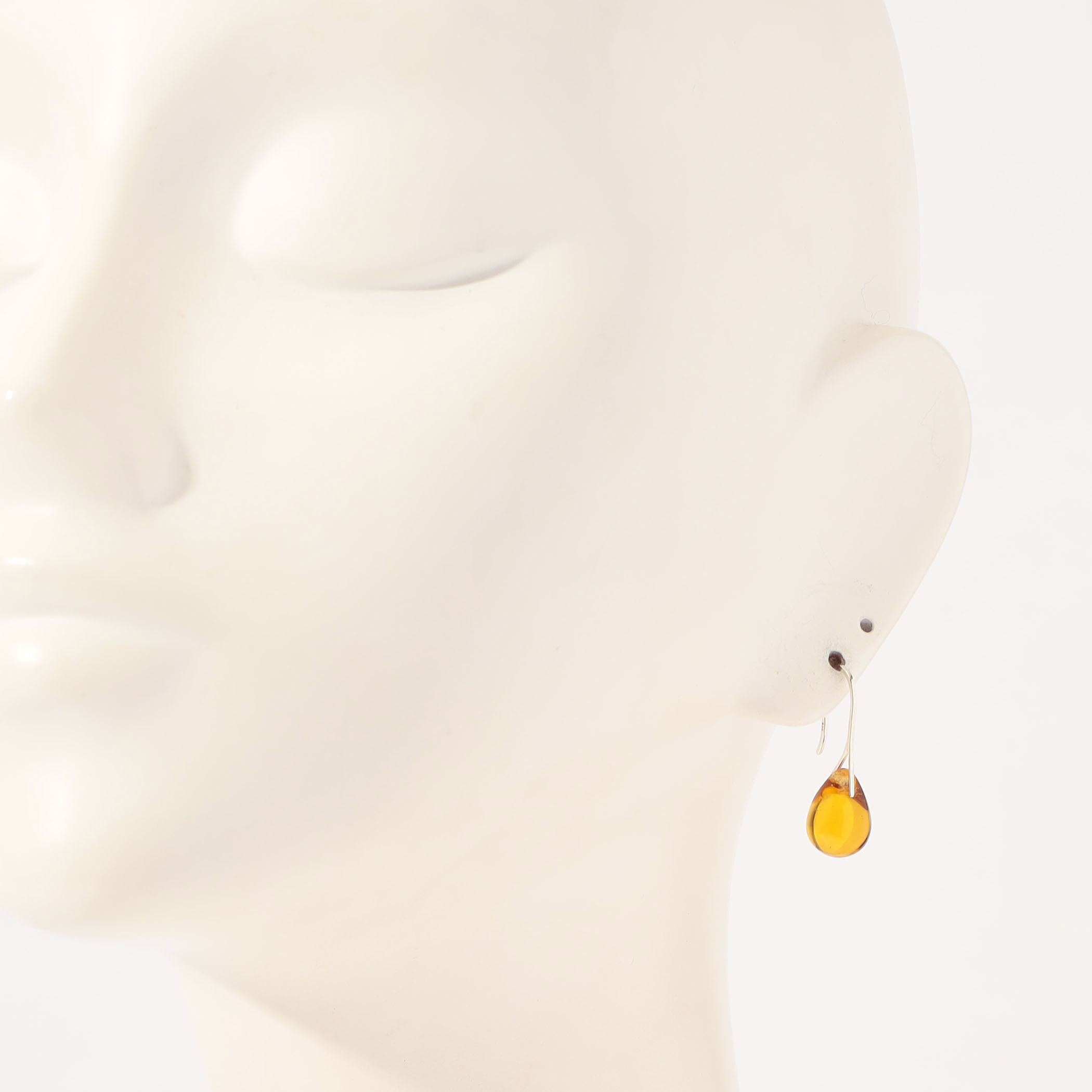 Sisi Joia GOTA MINI LIGHT TOPAZ ピアス｜トゥモローランド 公式サイト