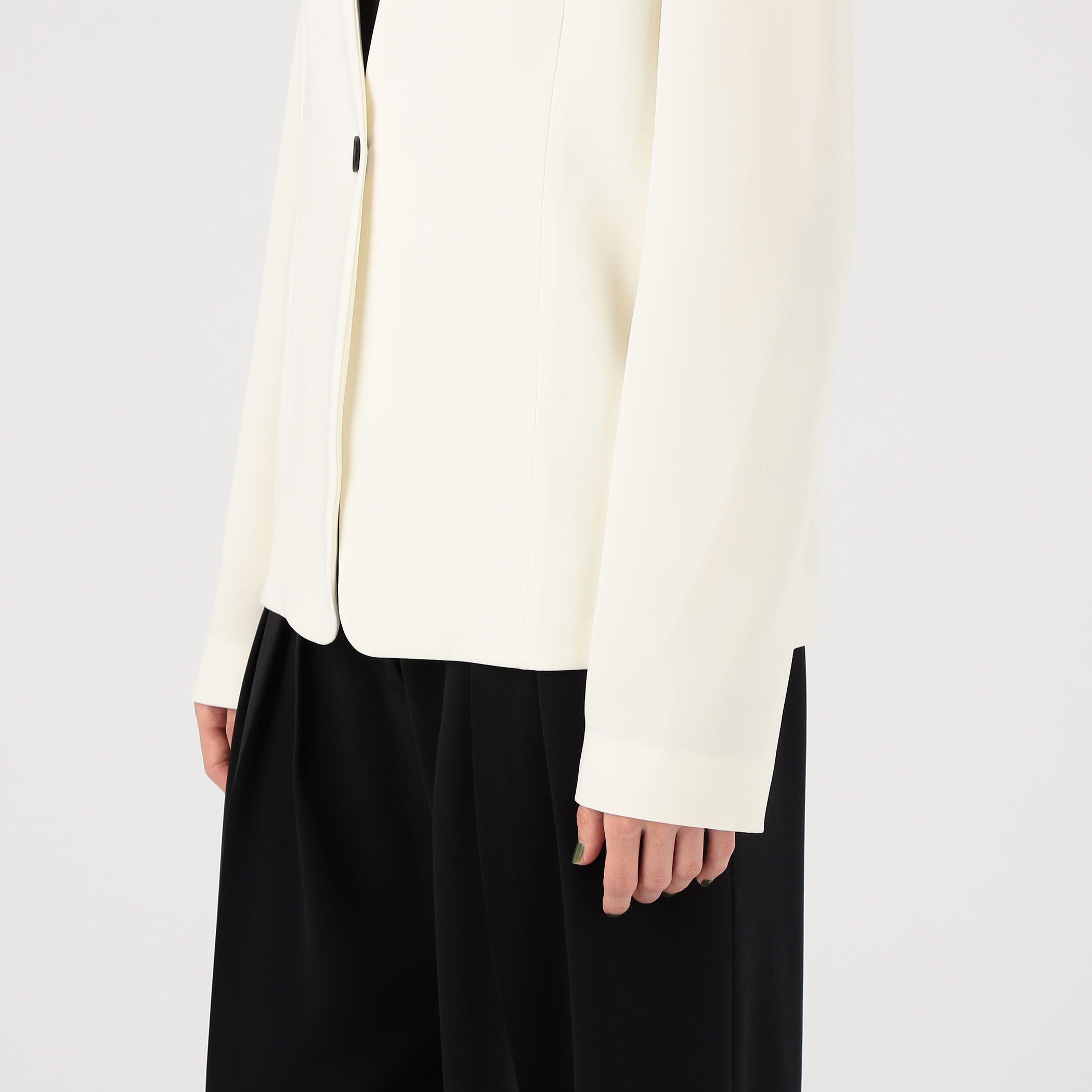 ライトダブルクロス ノーカラージャケット｜トゥモローランド 公式通販