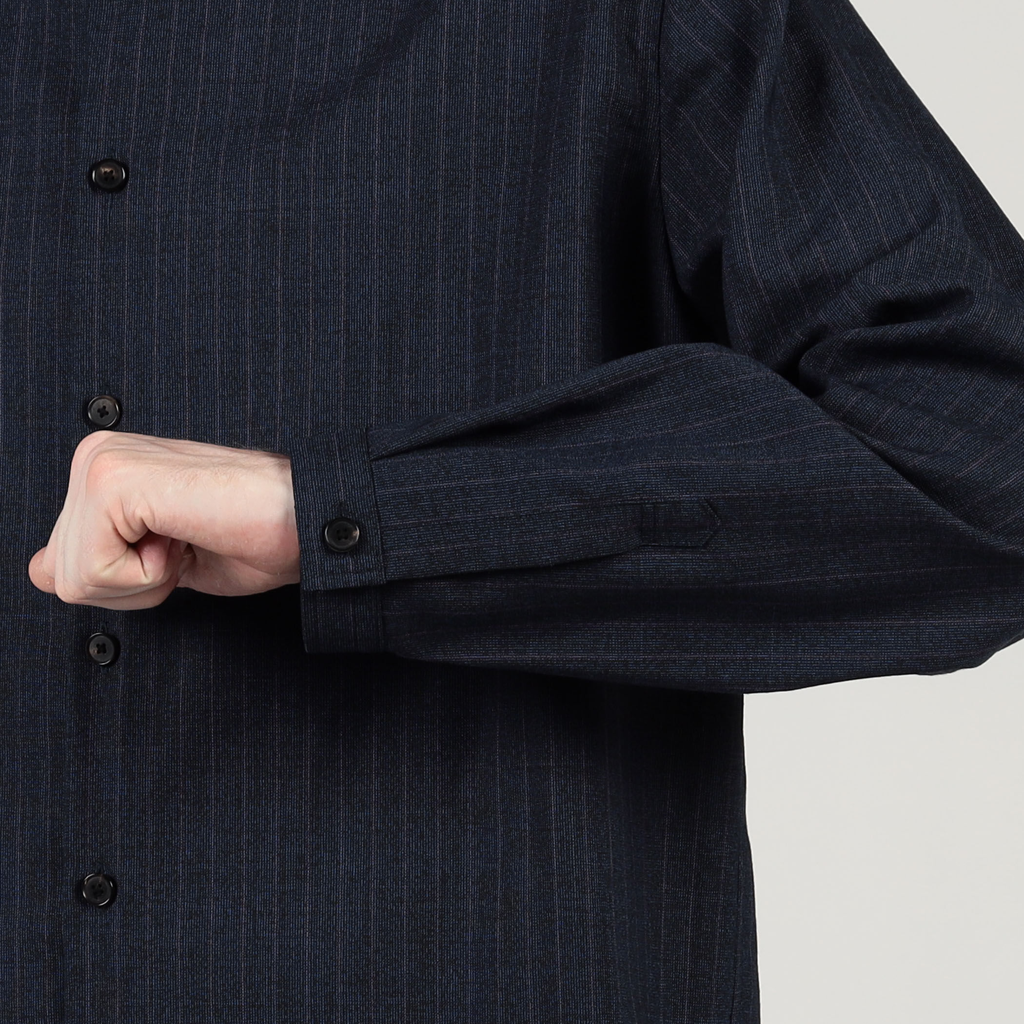 別注】The CLASIK MINIMAL COLLARLESS SHIRT｜トゥモローランド 公式サイト