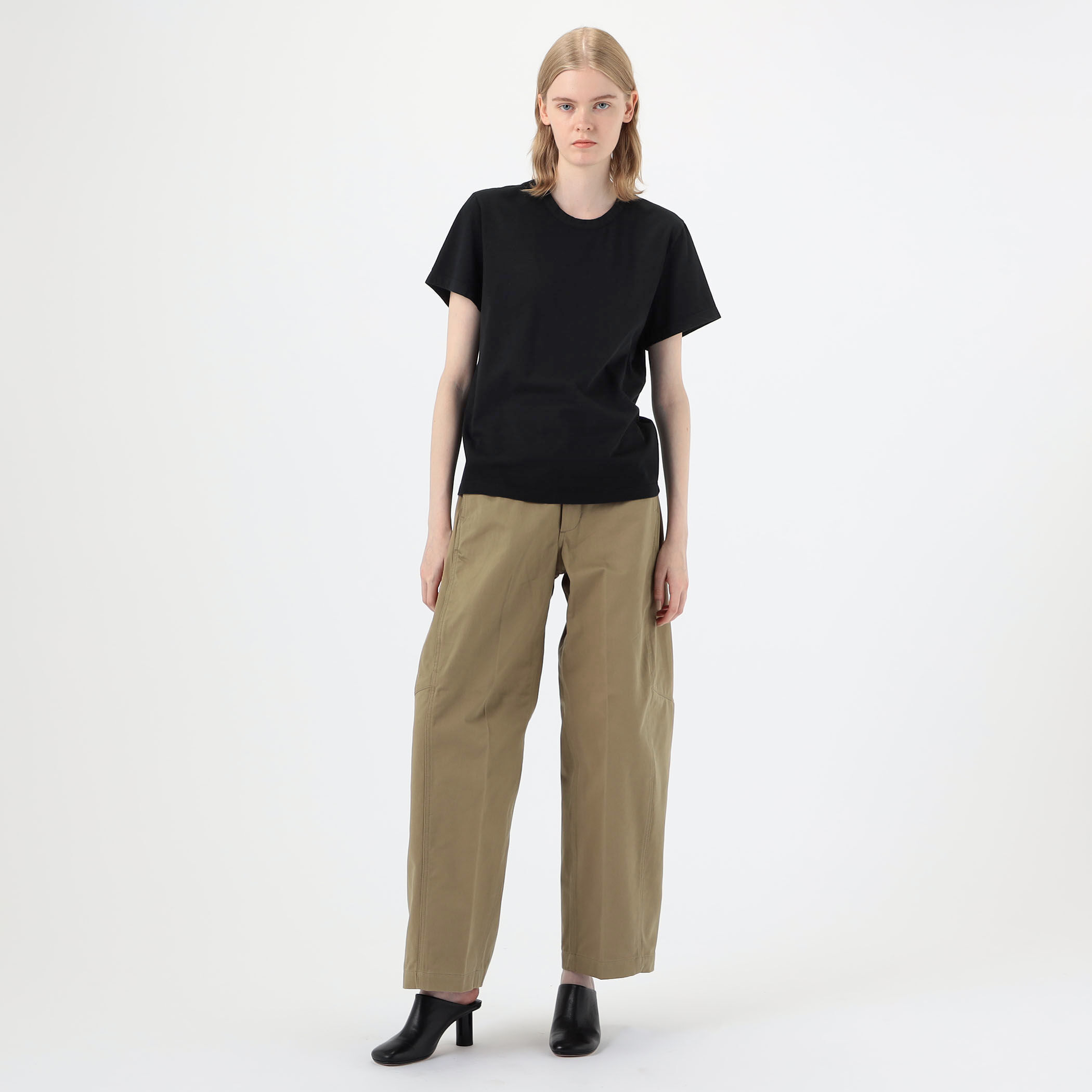 HYKE バレルレッグ チノパンツ｜トゥモローランド 公式サイト