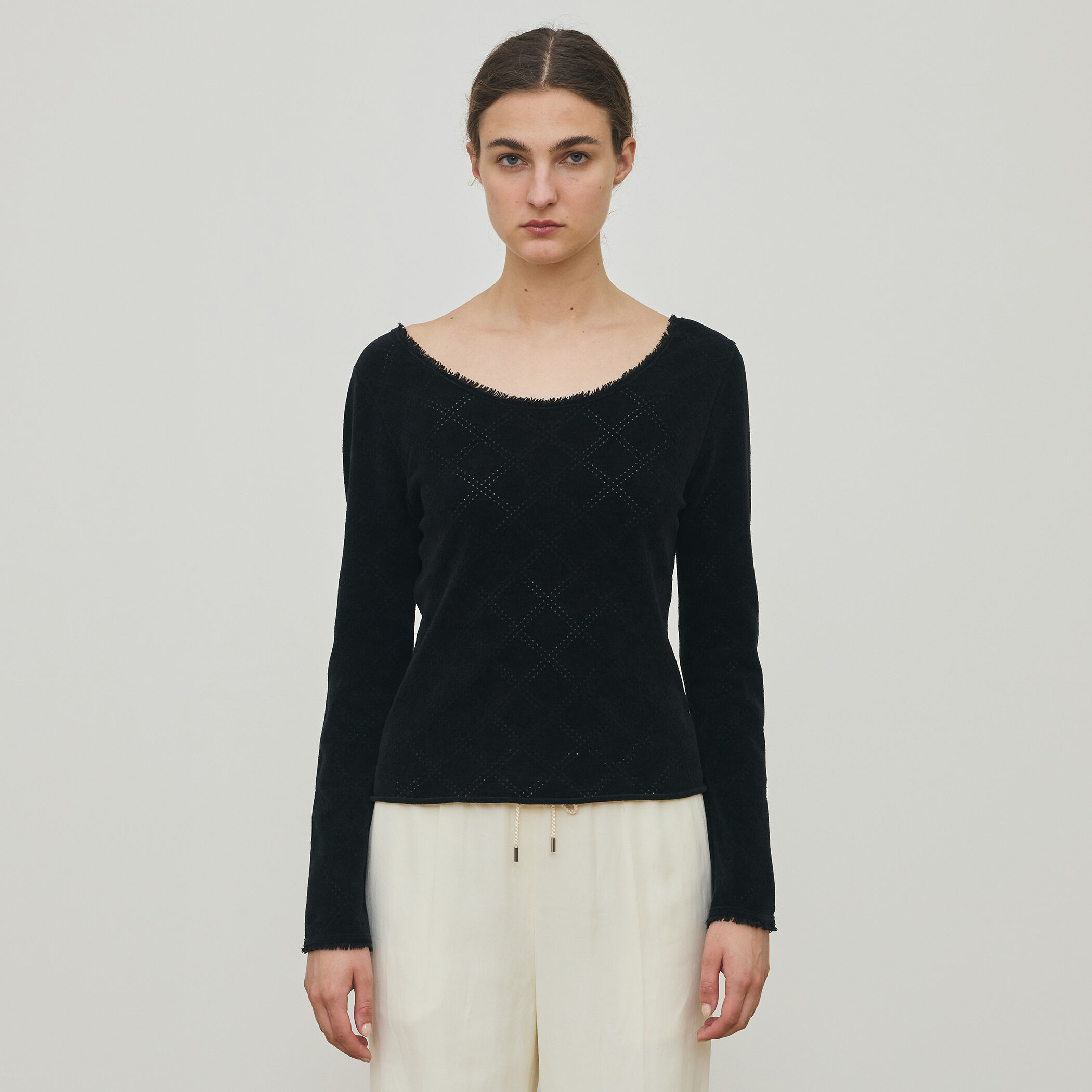 コットンシェニールヤーン ラウンドネックプルオーバー