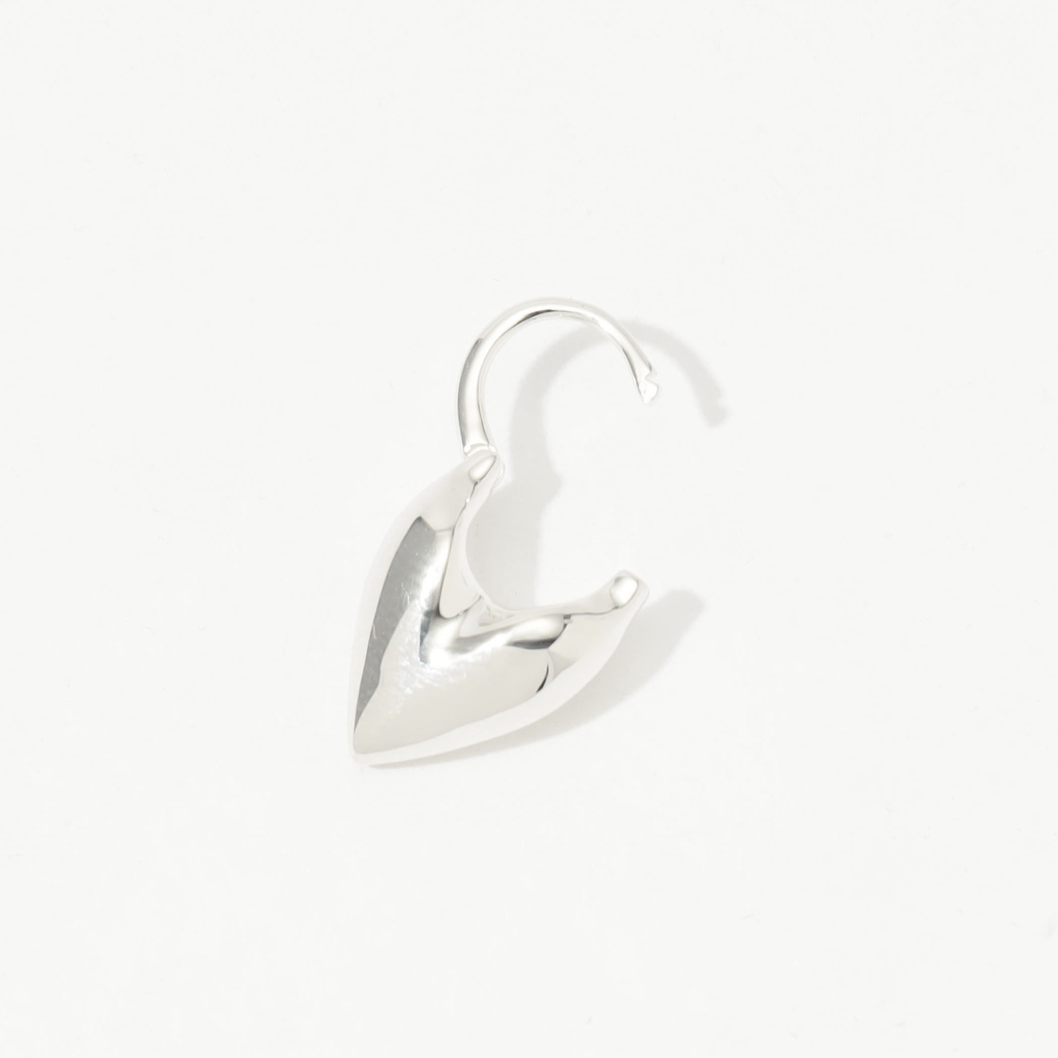 Otiumberg. Roscida Heart Hoops シルバー ピアス｜トゥモローランド