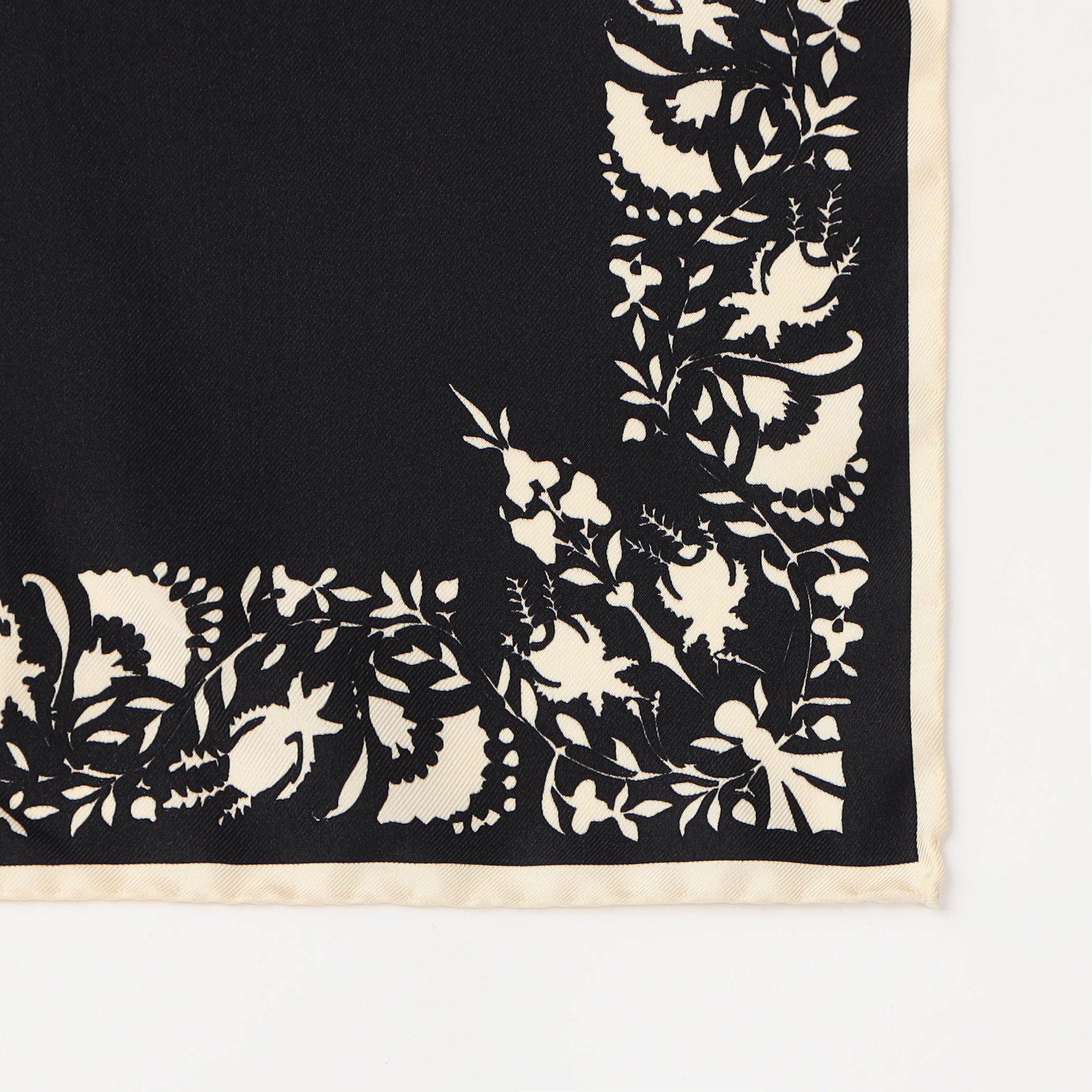 AENEIS LACE TAPESTRY スカーフ｜トゥモローランド 公式通販