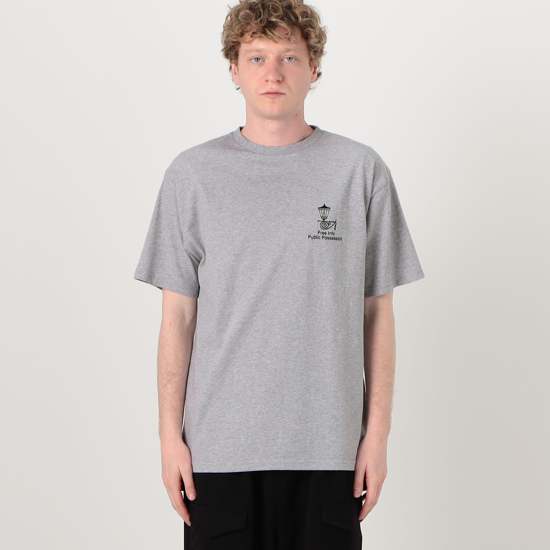 PUBLIC POSSESSION FREE INFO T-SHIRT｜トゥモローランド 公式通販
