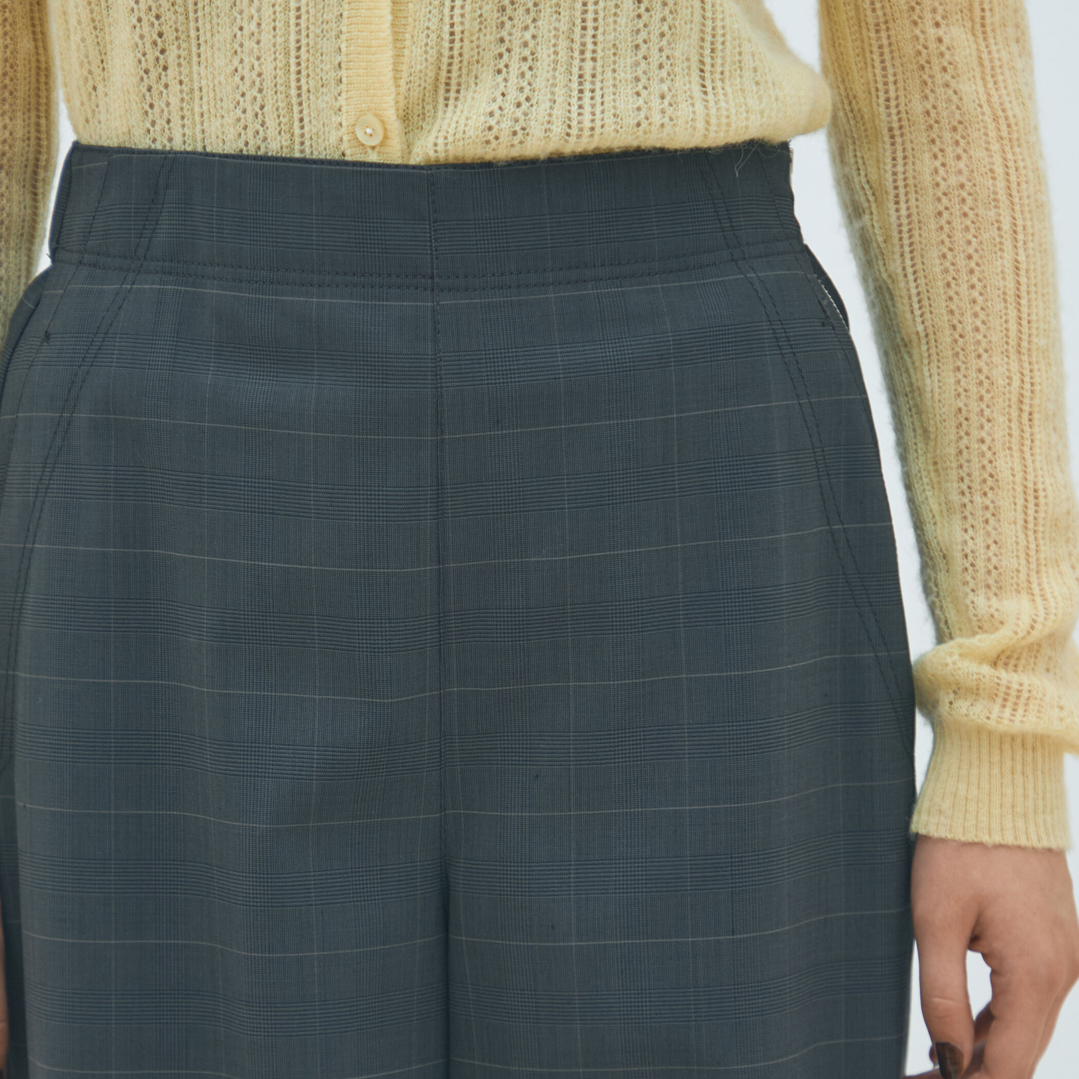 ポリエステルウールストレッチチェック フレアパンツ