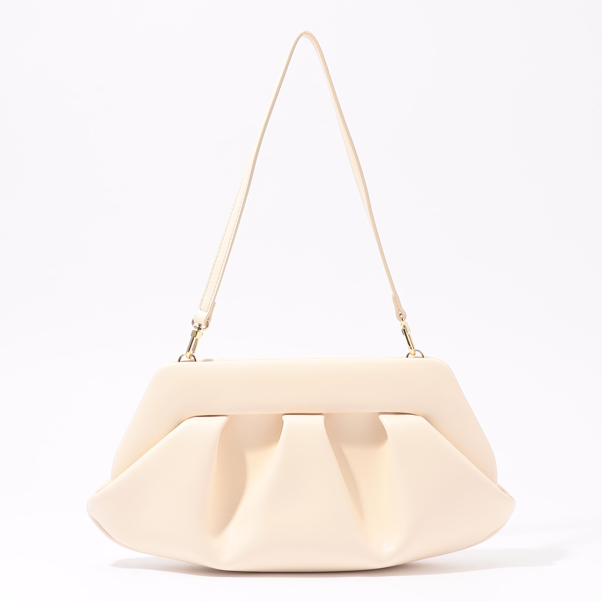 THEMOIRè クラッチバッグ クリーム色 レザー THEMOIRè クラッチバッグ クリーム色 レザー