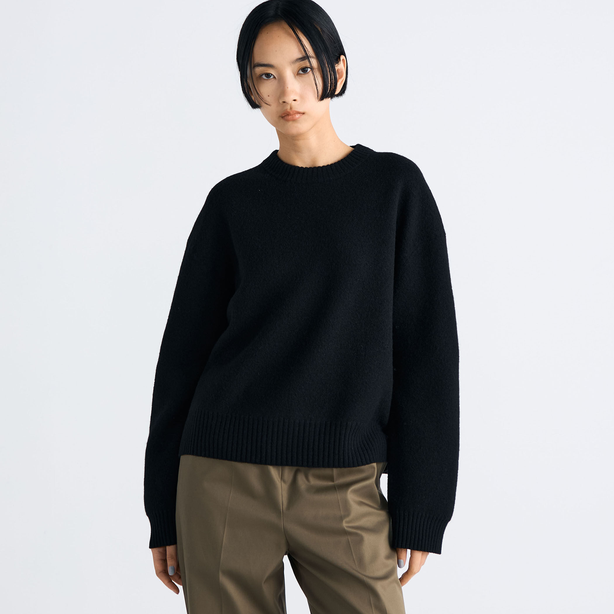 フェルテッドウール クルーネックニット｜トゥモローランド 公式通販