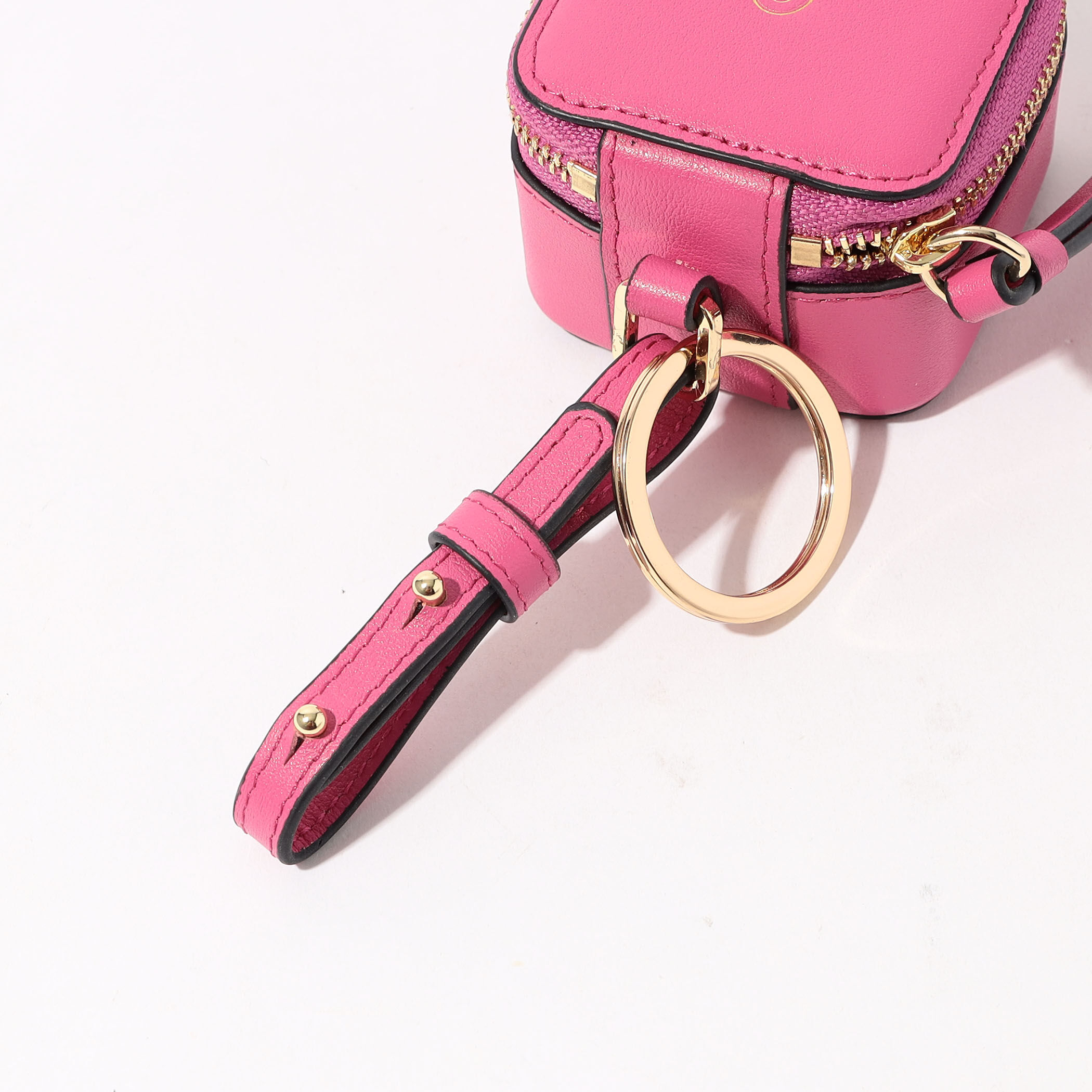 新品未使用　トゥモローランド 　マルチケース セール】 【別注】the dilettante ファブリック×レザーコンビ マルチ