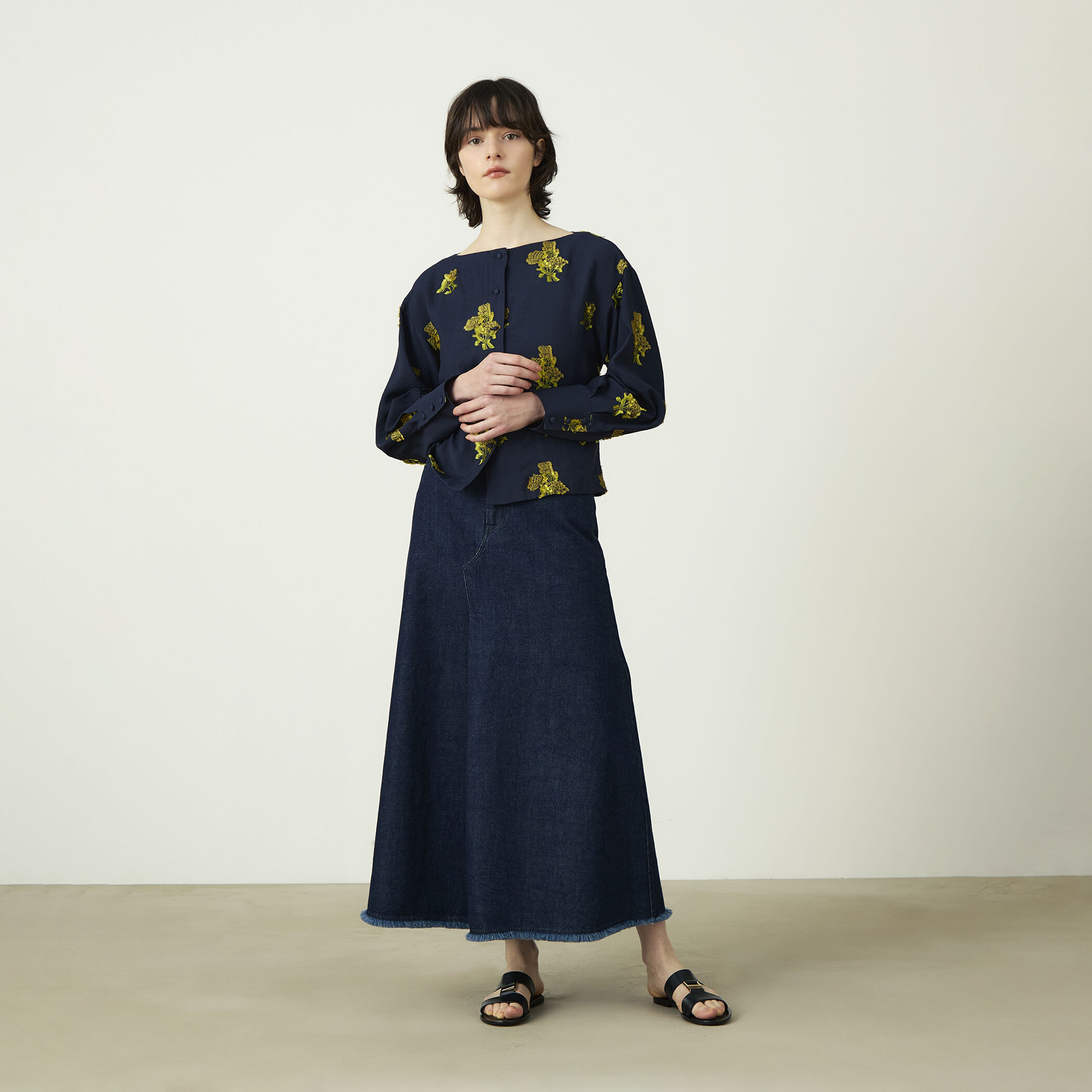 カットジャカード ボートネックブラウス｜トゥモローランド 公式通販