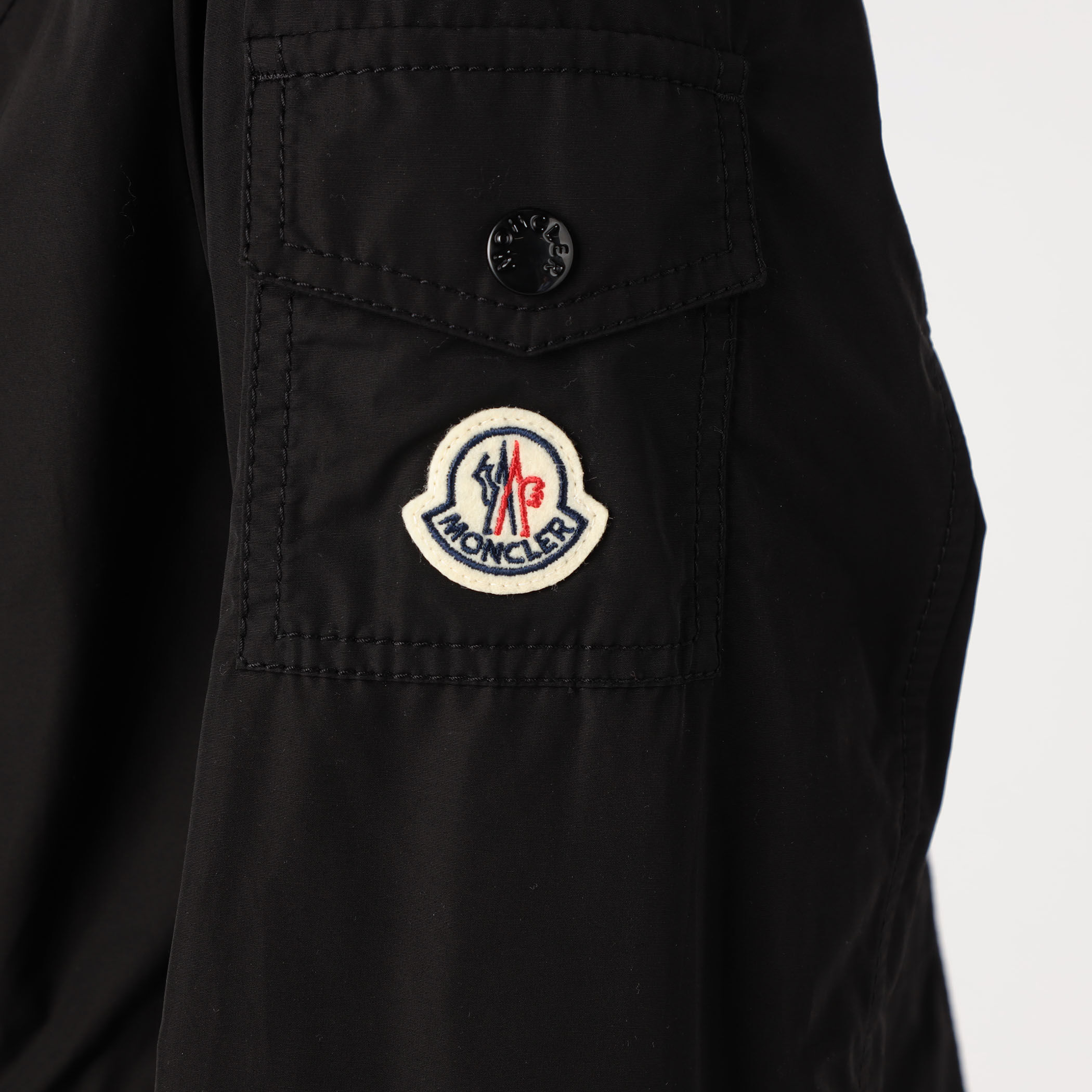 MONCLER LEANDRO ショートパーカー｜トゥモローランド 公式通販