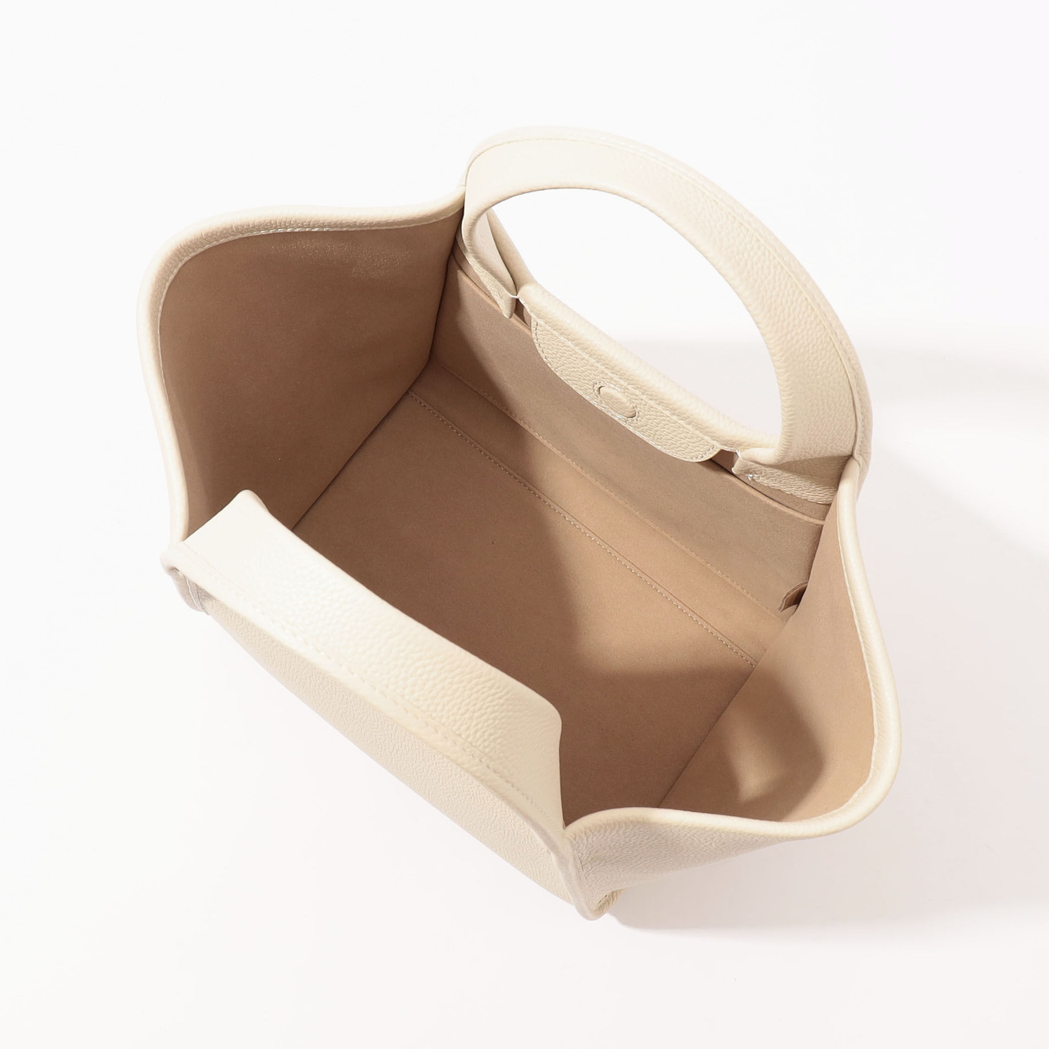 FEEL AND TASTE　MARCHE MINI　レザートートバッグ □FEEL AND TASTE MARCHE MINI レザートートバッグ