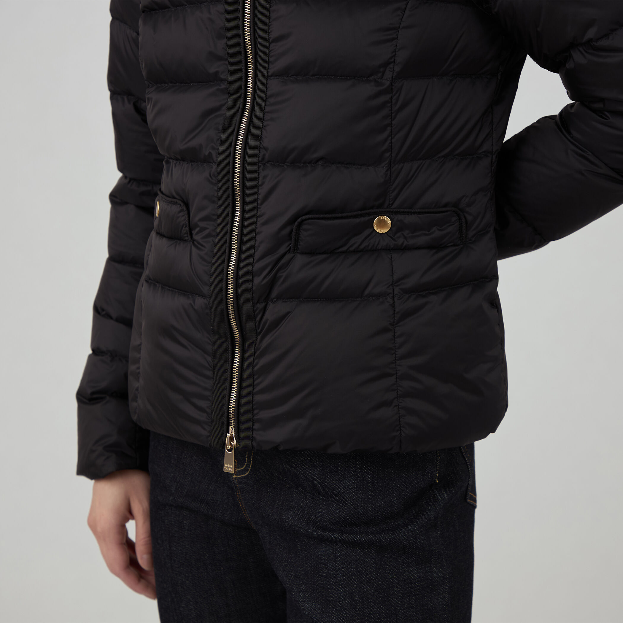 別注】TATRAS GILDA ショートダウンジャケット｜トゥモローランド 公式通販