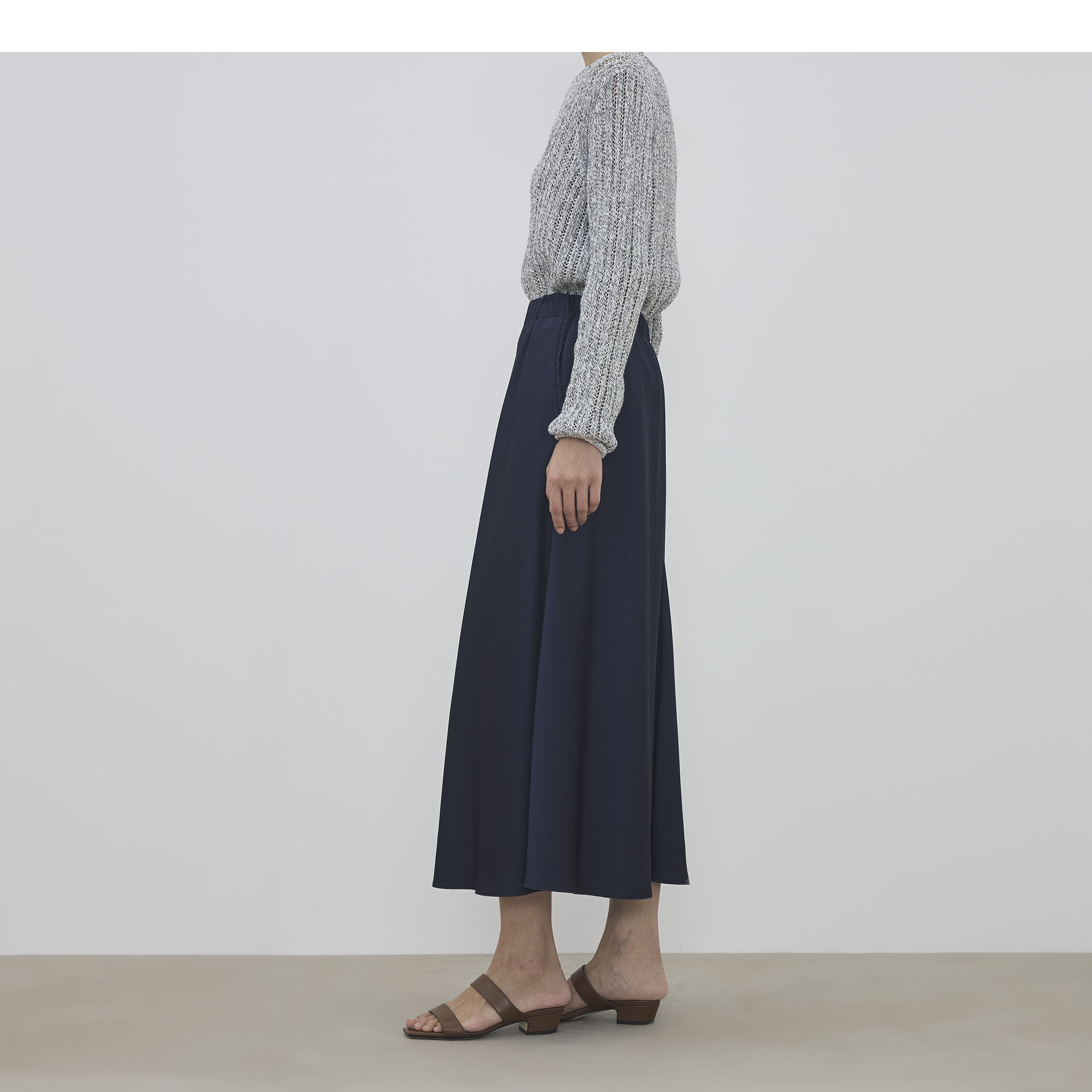 サテンジョーゼット セミマーメイドスカート｜トゥモローランド 公式通販