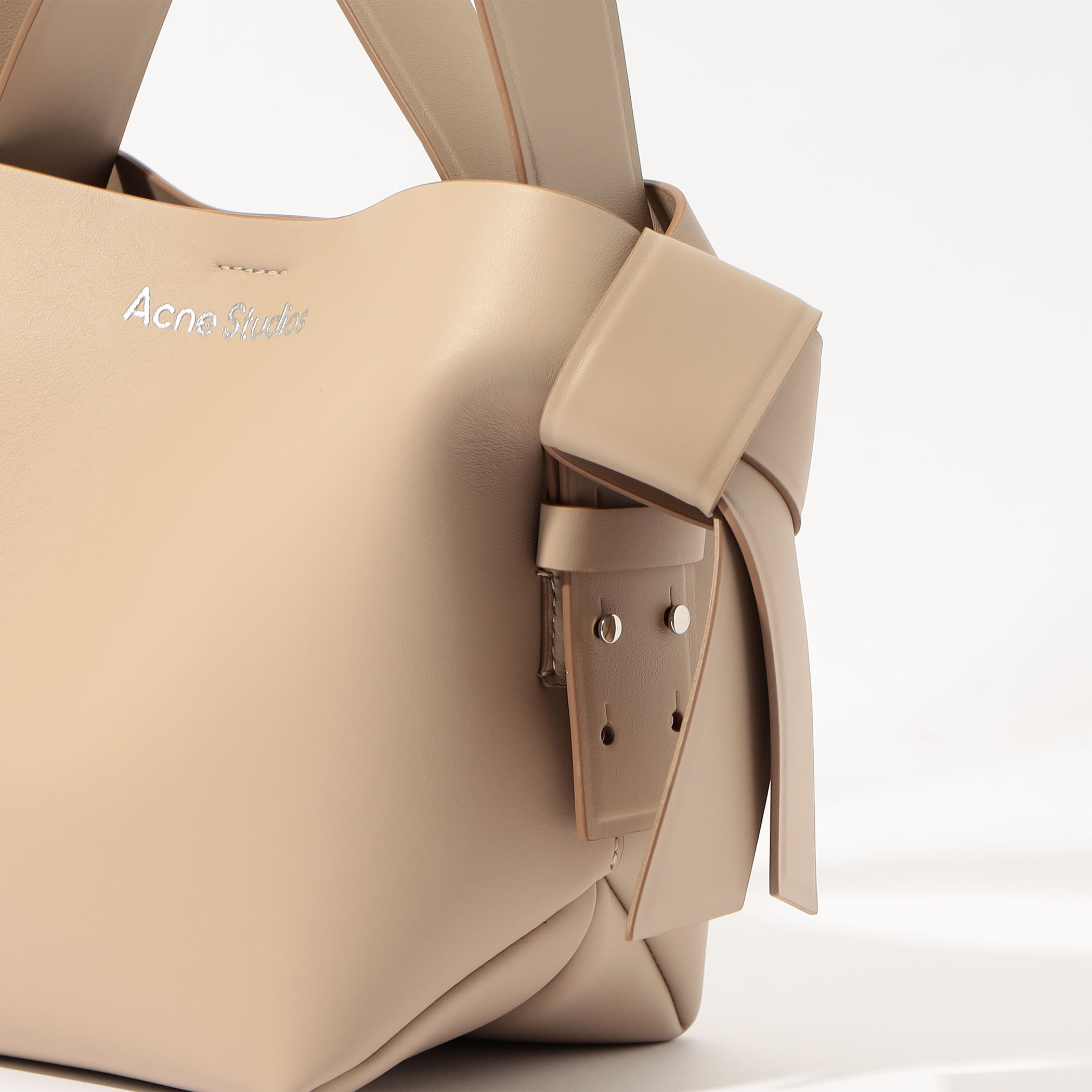 Acne Studios ムスビミニショルダーバッグ｜トゥモローランド