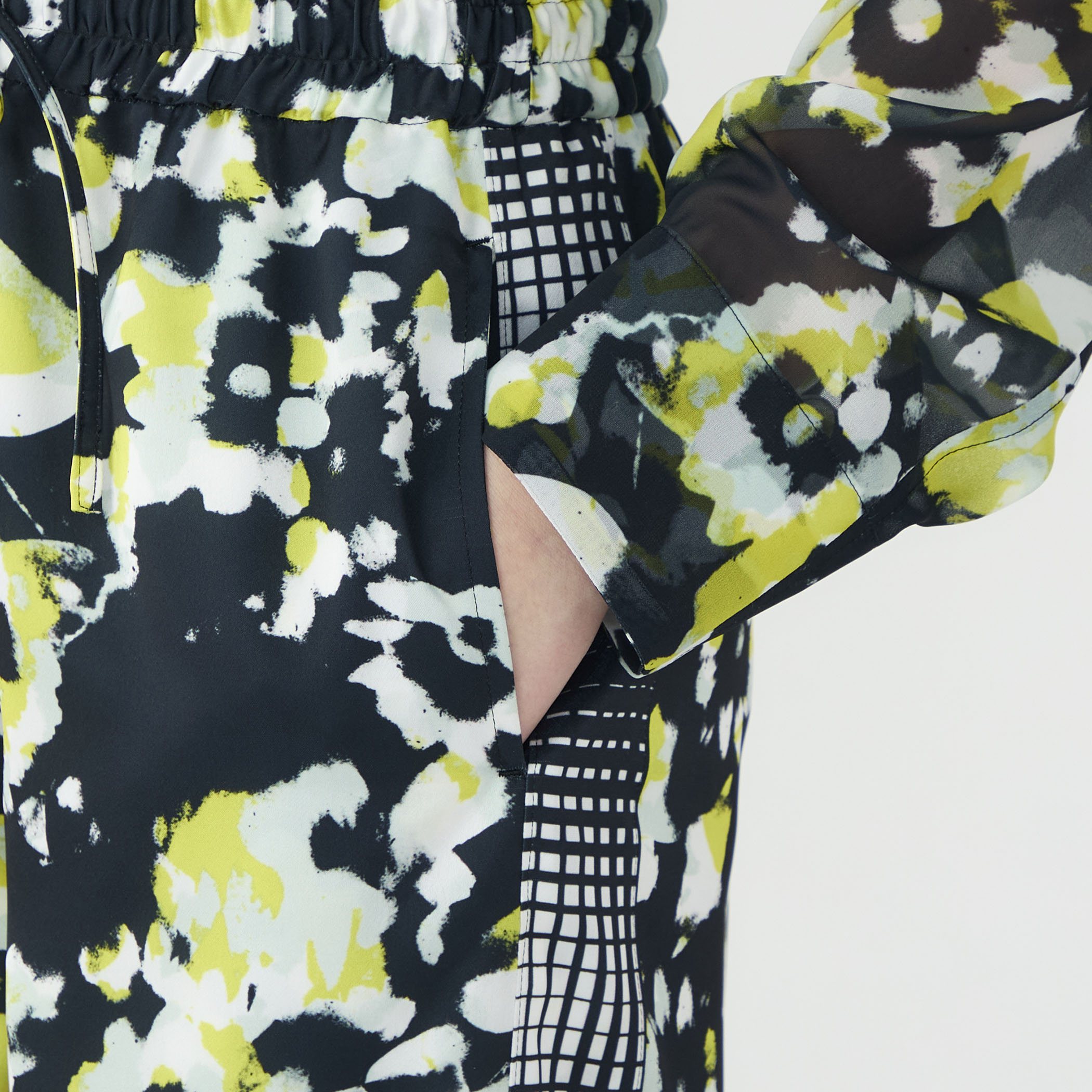 別注】TELMA Printed Line パンツ｜トゥモローランド 公式サイト