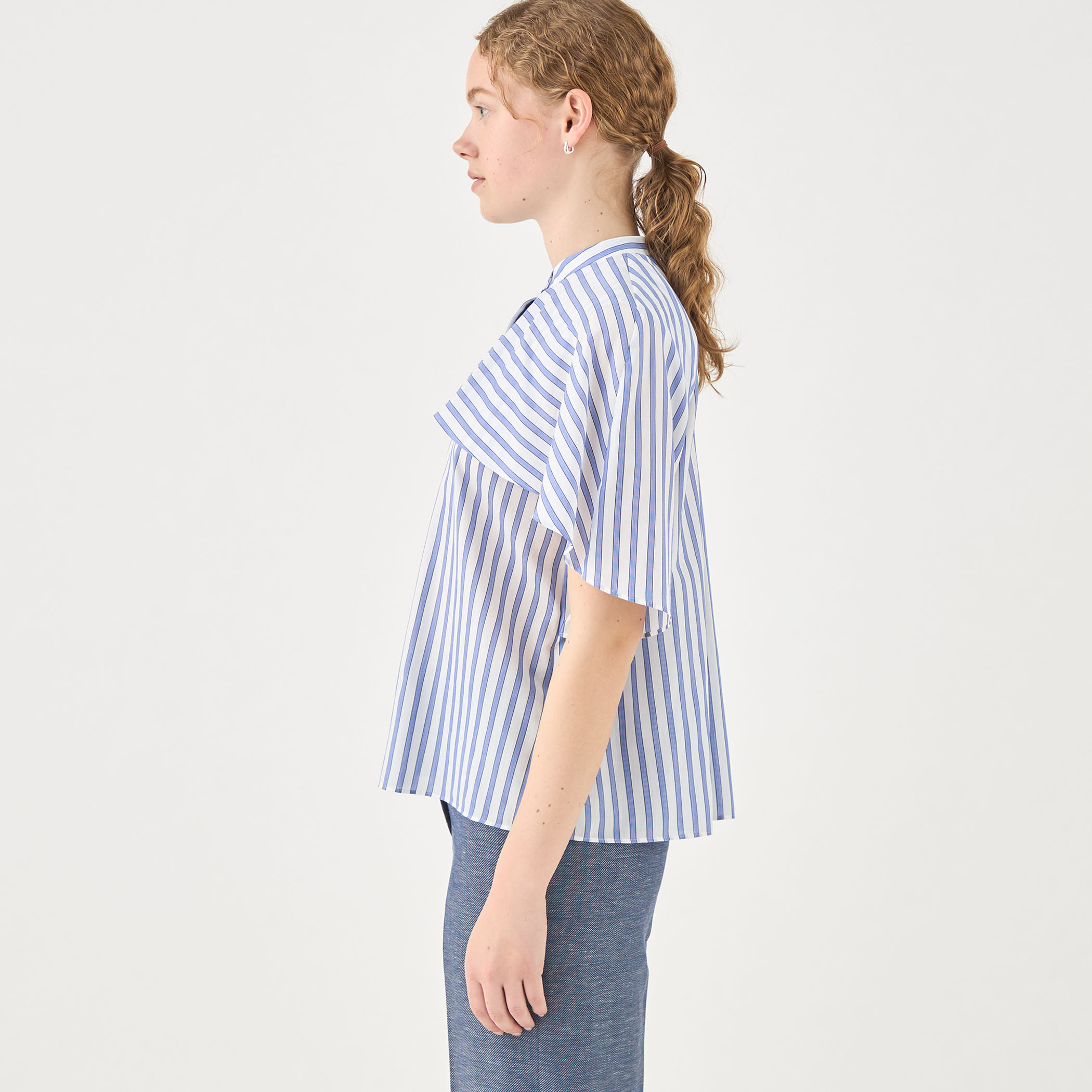 美品✦ トゥモローランドコレクション　シアーストライプフレアブラウストップス シアーストライプ フレアヨークブラウス｜トゥモローランド 公式通販