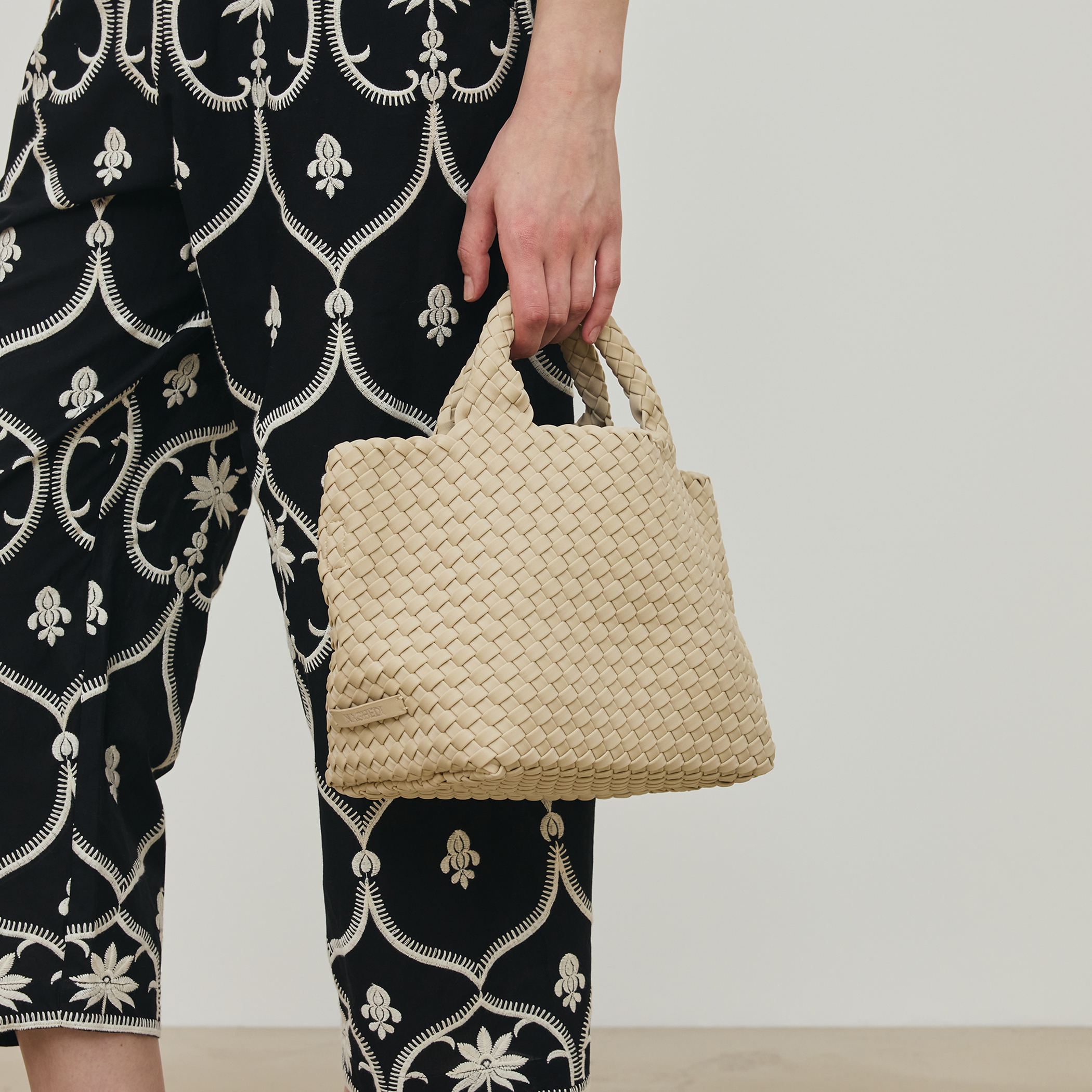 item3dfc95e251af11f09f5c0242ac