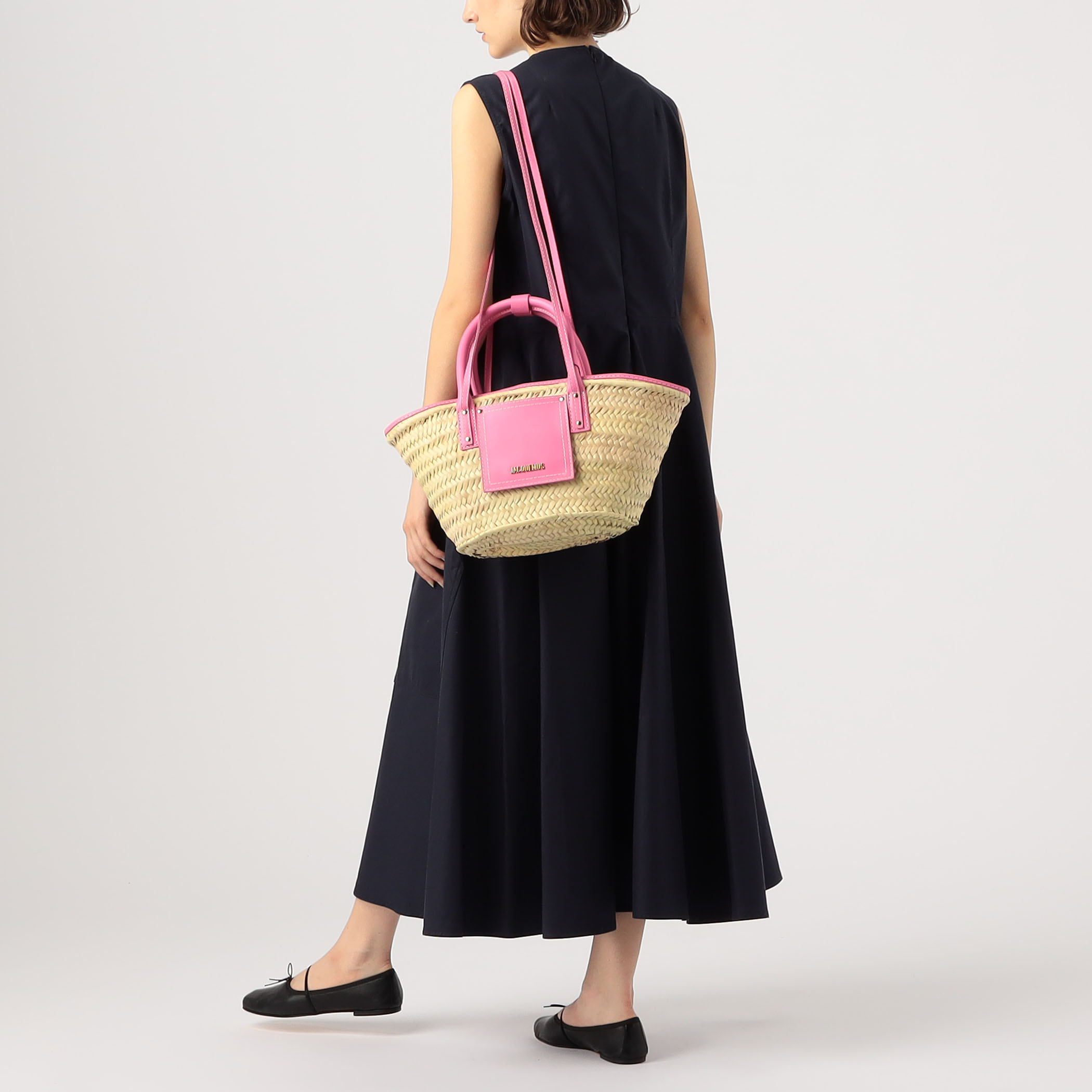 【JACQUEMUS】 ツイスト ミュール 関税/送料込 JACQUEMUS】 ツイスト レザー ミュール 関税/送料込 (JACQUEMUS