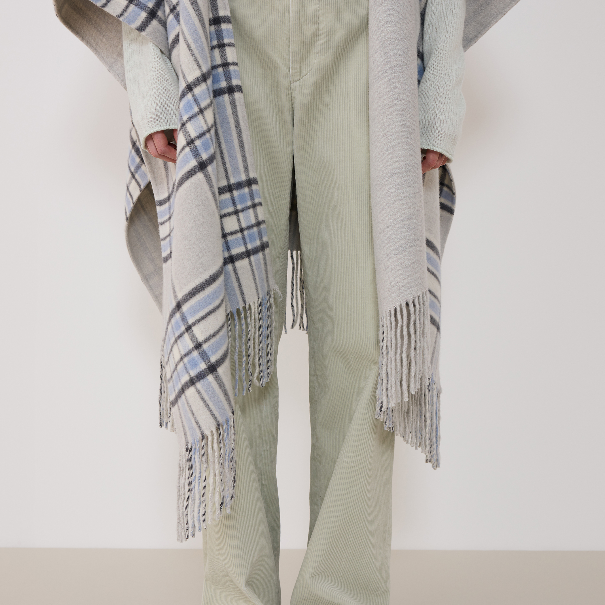 リバーブランケット フーテッドポンチョ｜トゥモローランド 公式通販