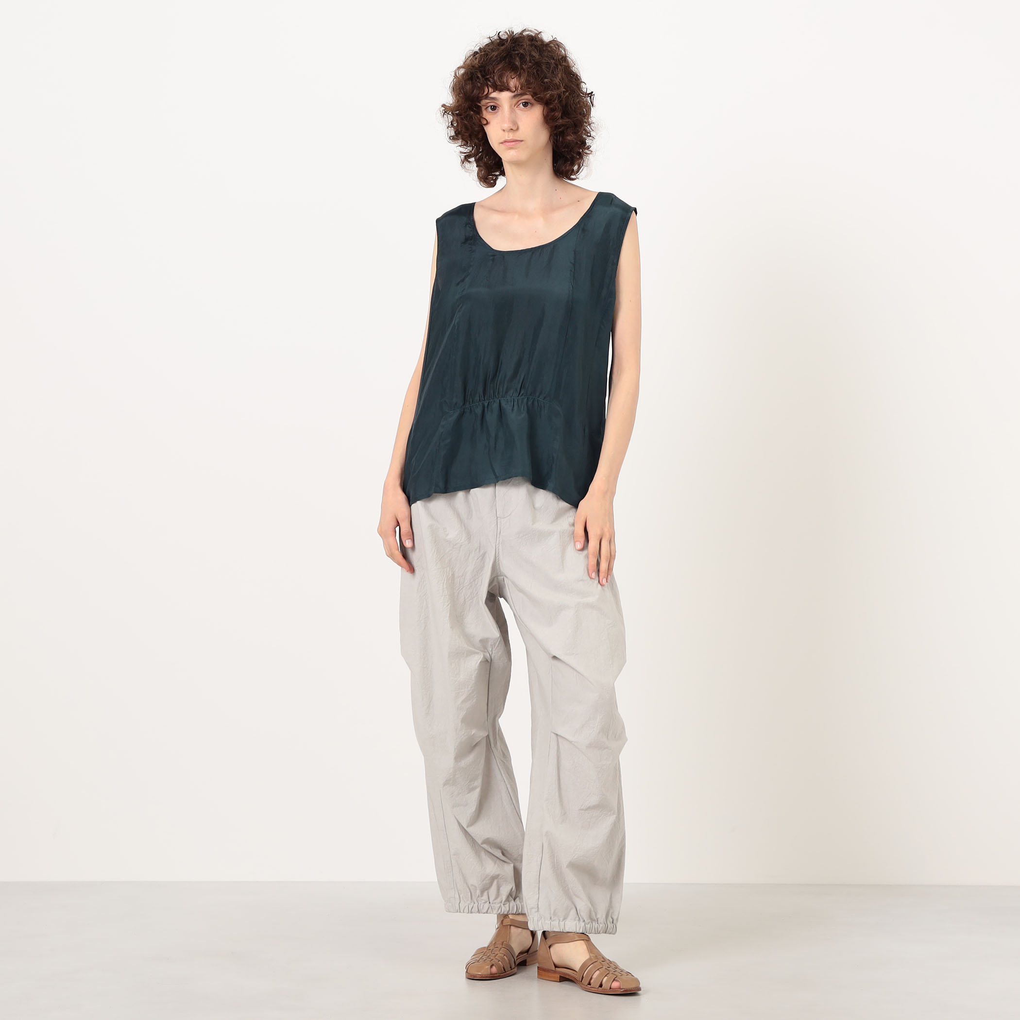 STONE ROSEY マヌーシュ　ノースリーブトップス GUEN 公式 ノースリーブトップ｜トゥモローランド シルク トップス