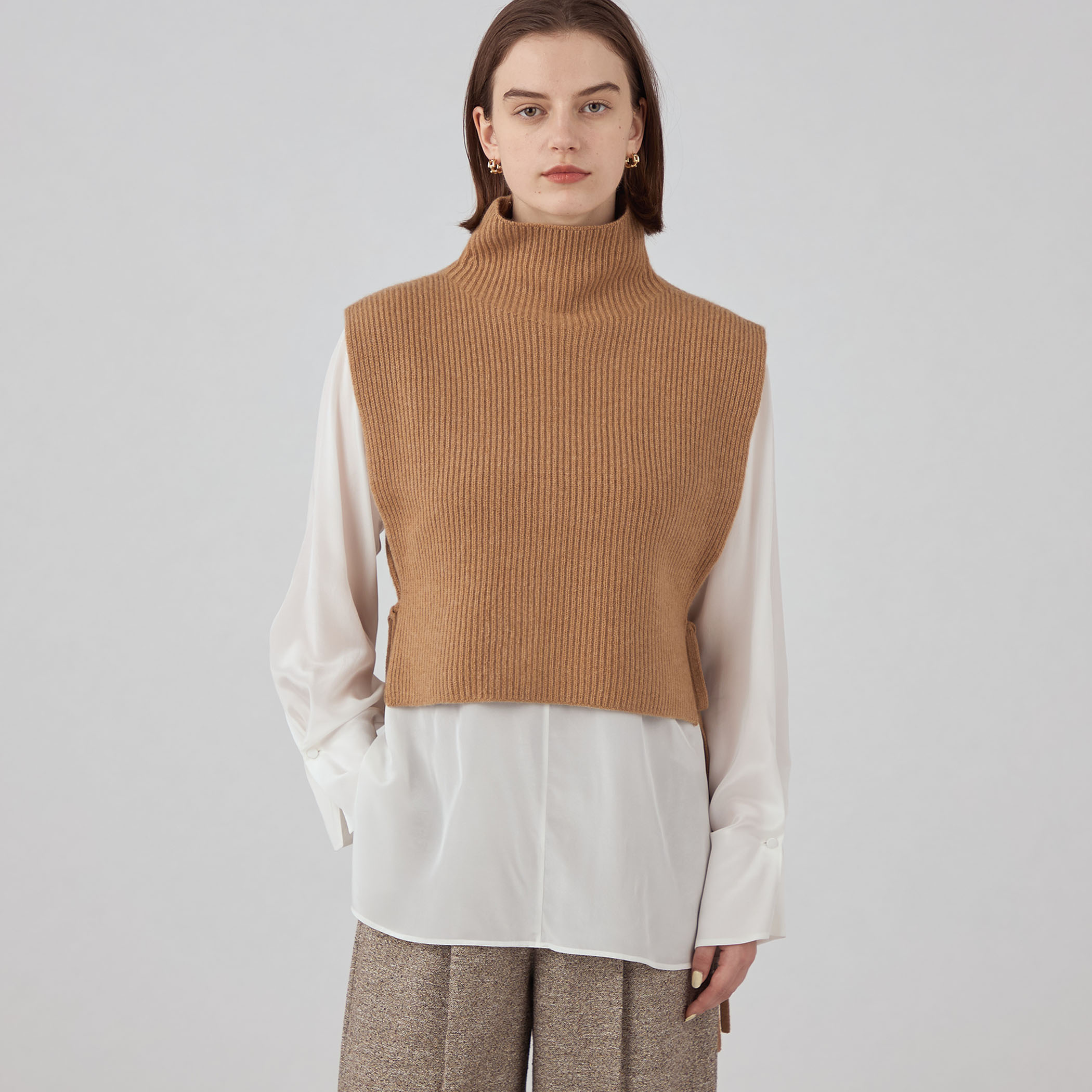 【Ballsey】Cashmere Collection ハイネックベスト Cashmere Collection ハイネックベスト｜トゥモローランド 公式通販
