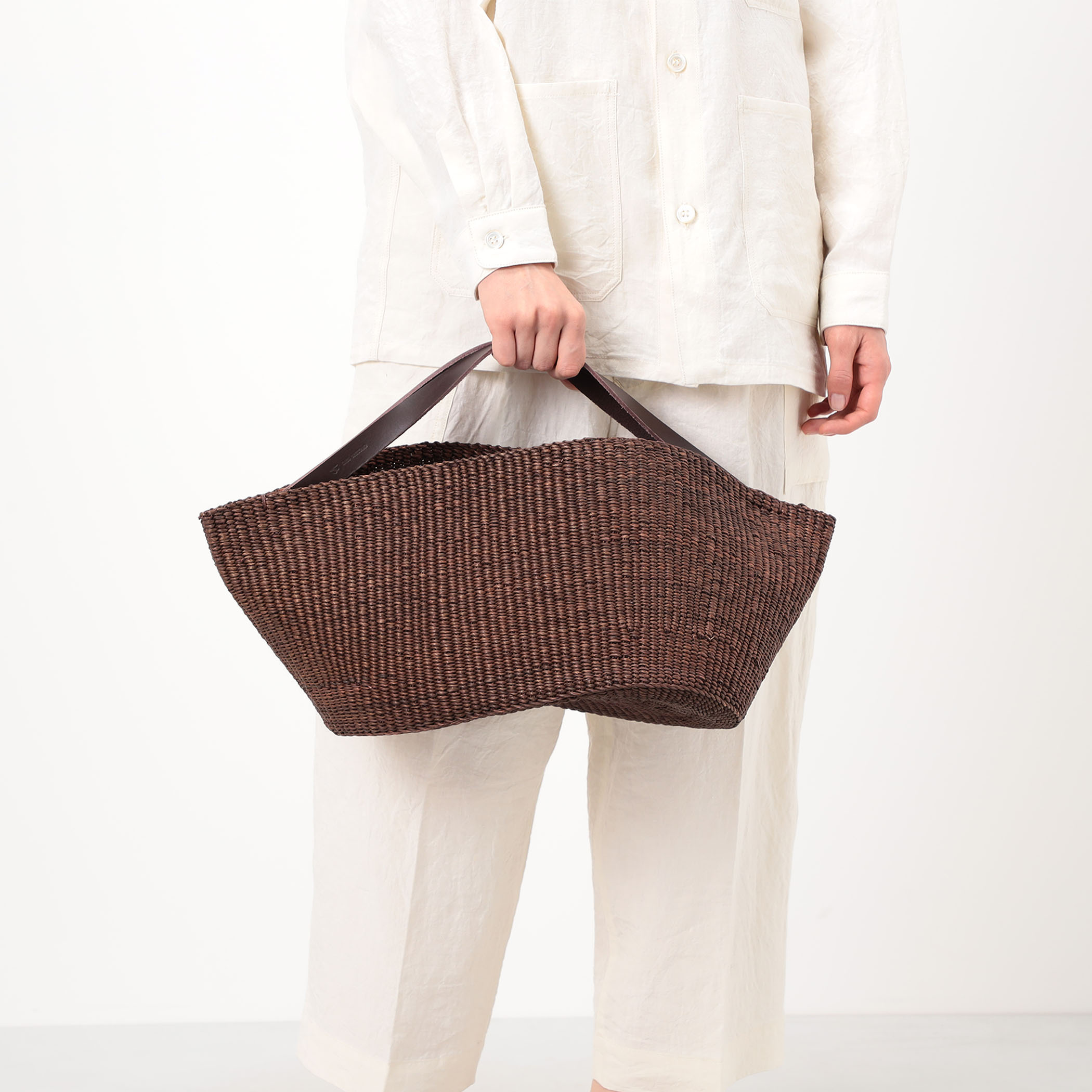 INES BRESSAND LARGE GOUCE ハンドバッグ｜トゥモローランド 公式サイト
