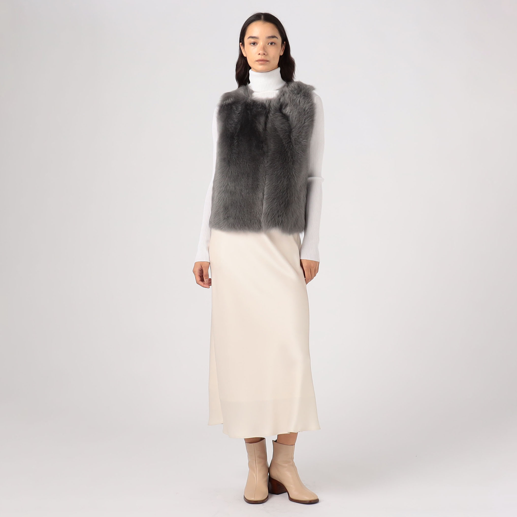 KARL DONOGHU ムートン　ジレ KARL DONOGHUE ショートムートンジレ｜トゥモローランド 公式通販