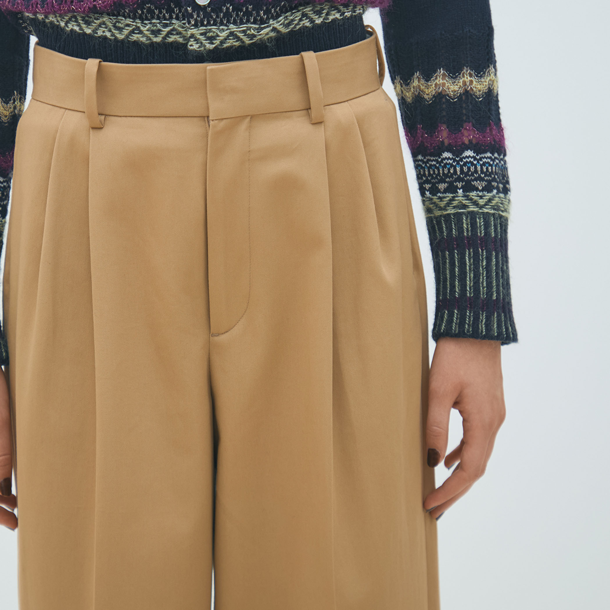 item355fa0b0599211f08f4c0242ac