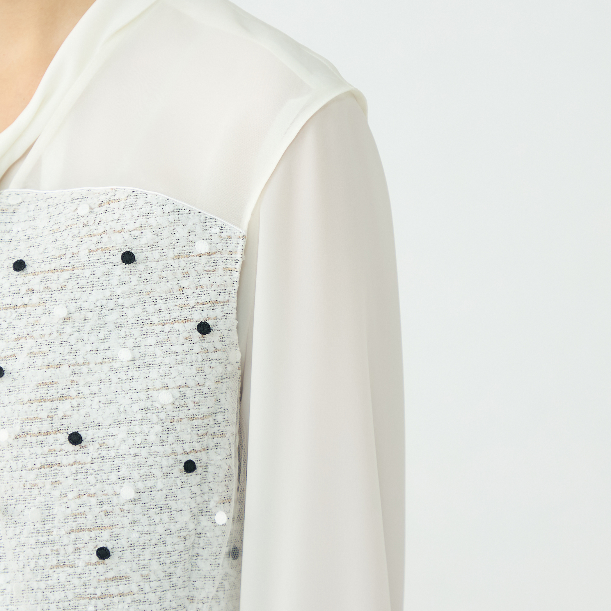 ラッピングツイード Vカラーショートジレ｜トゥモローランド 公式通販