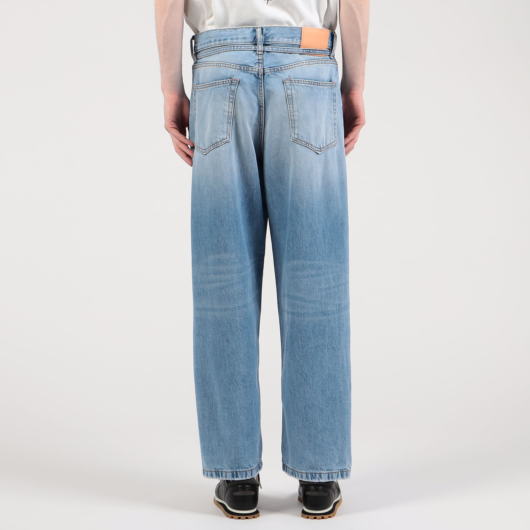 Acne Studios 1991 TOJ Light Blue｜トゥモローランド 公式通販