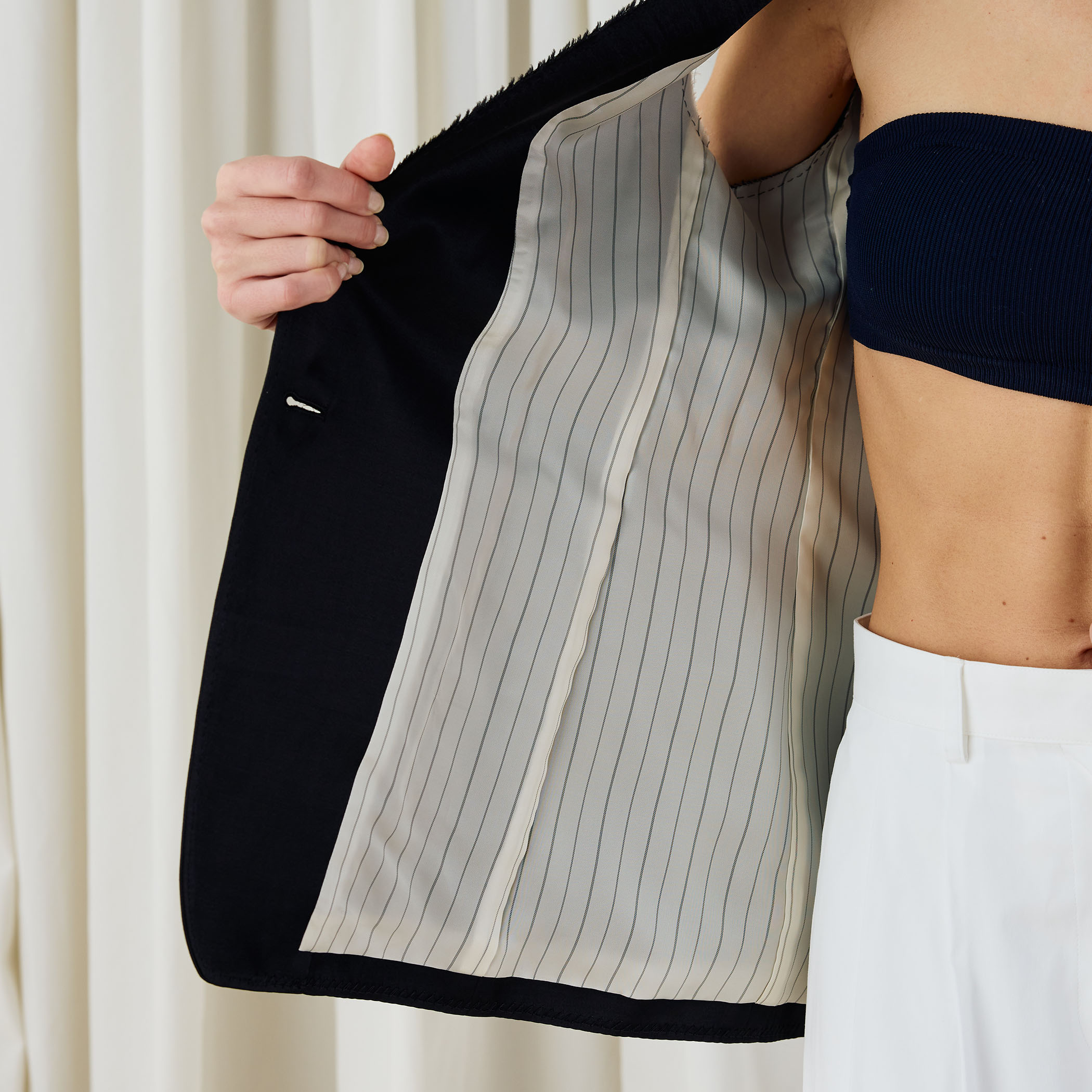 ソフトサテン ノーカラージレ｜トゥモローランド 公式通販