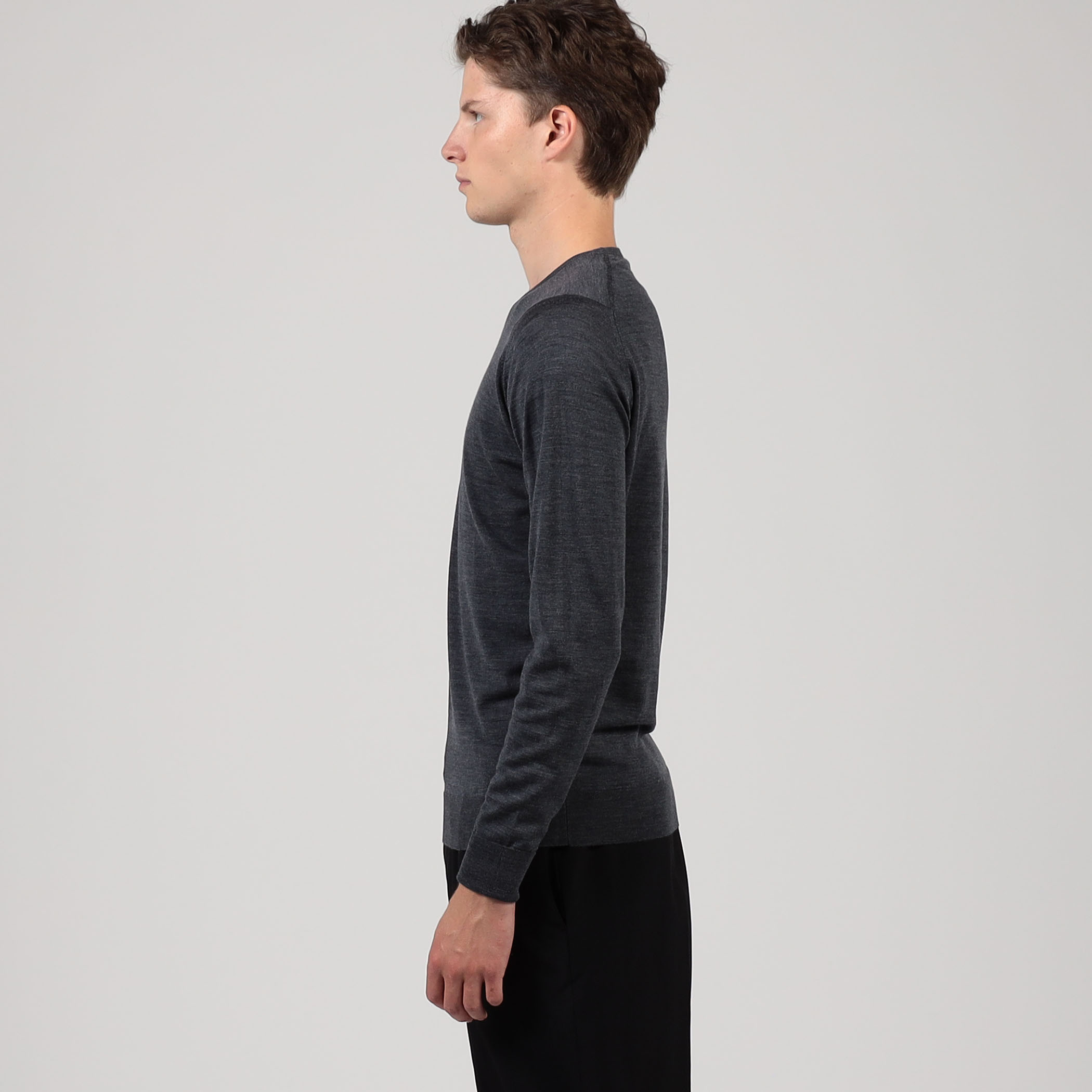 JOHN SMEDLEY 30G EASY FIT ウール クルーネックプルオーバー